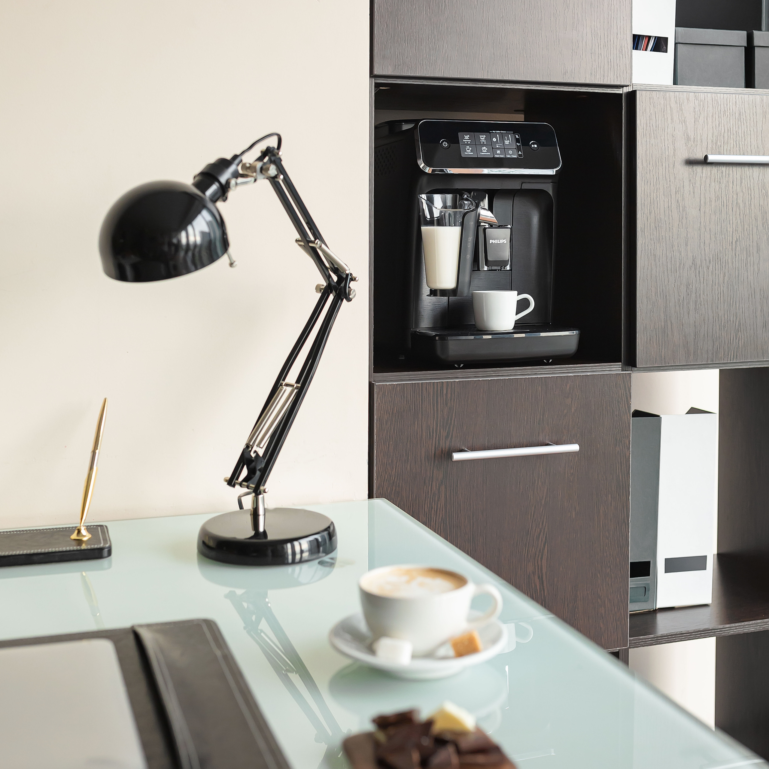 Phillips. Контент фотограф в Москве Александр Хитько