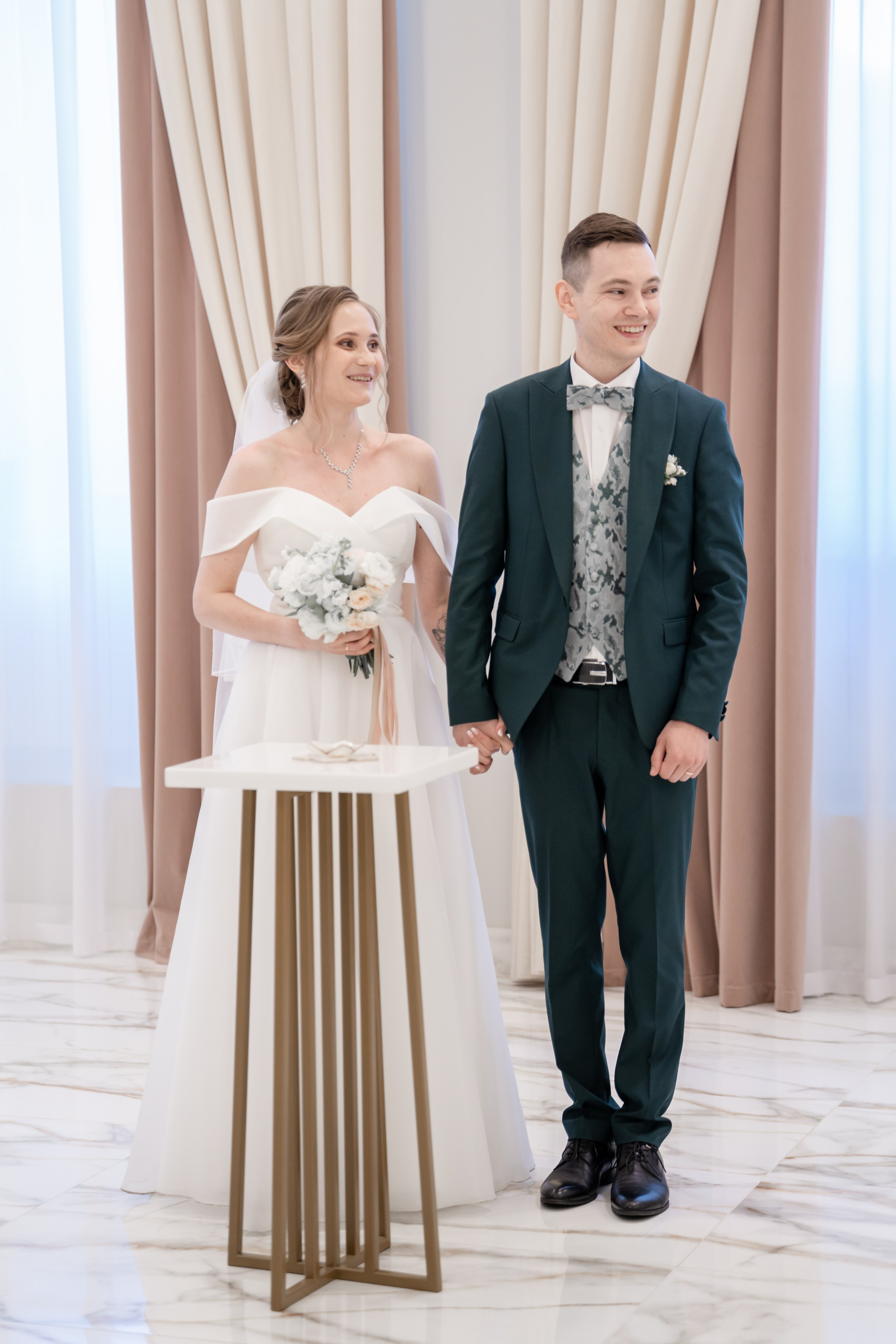 Настя и Кирилл. День свадьбы. Репортажный и интерьерный фотограф Александра Солдатова