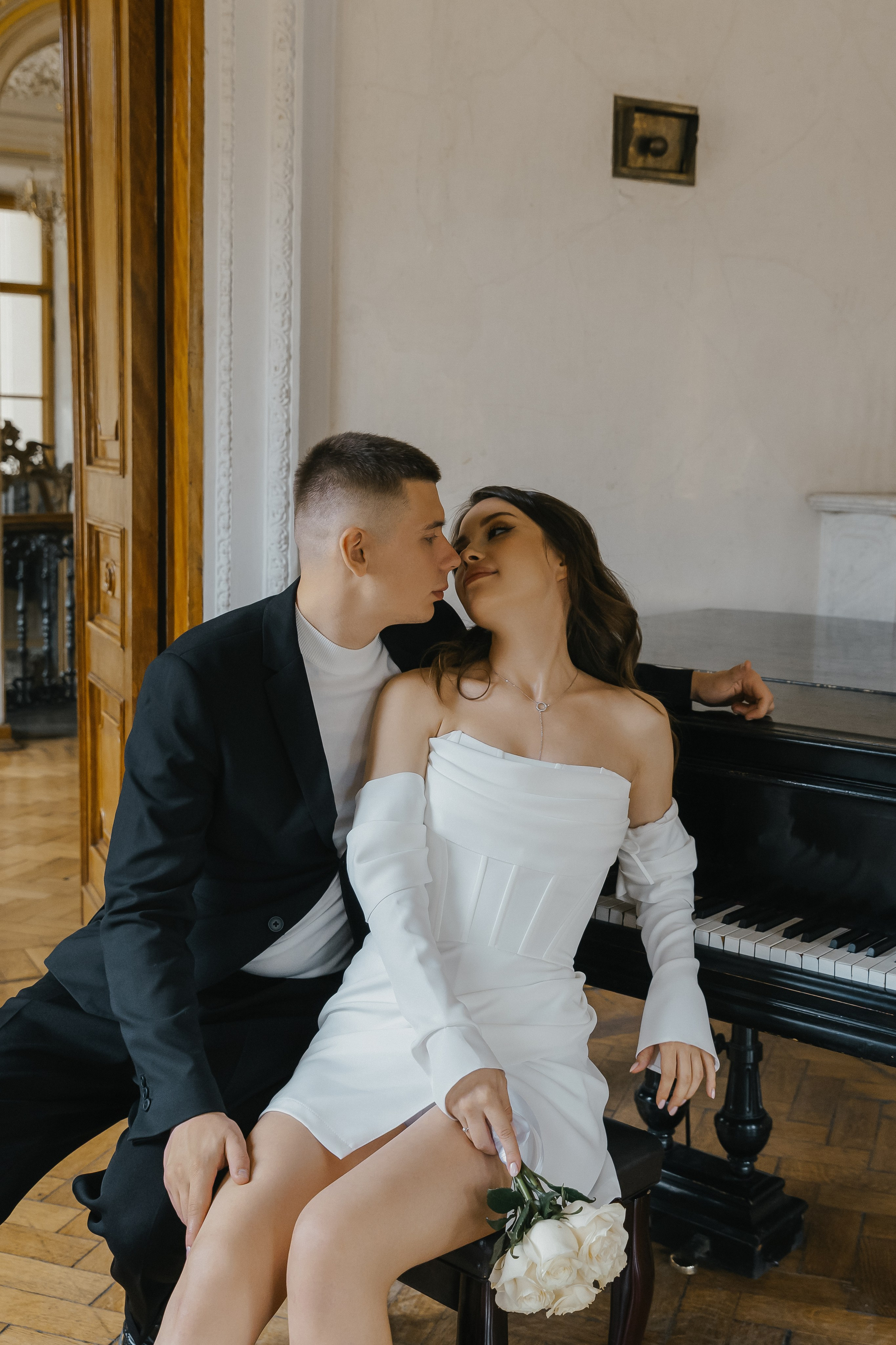 Свадебная фотосессия в Библиотеке-читальне им. А. С. Пушкина. Фотограф и видеограф Анна Домашенко