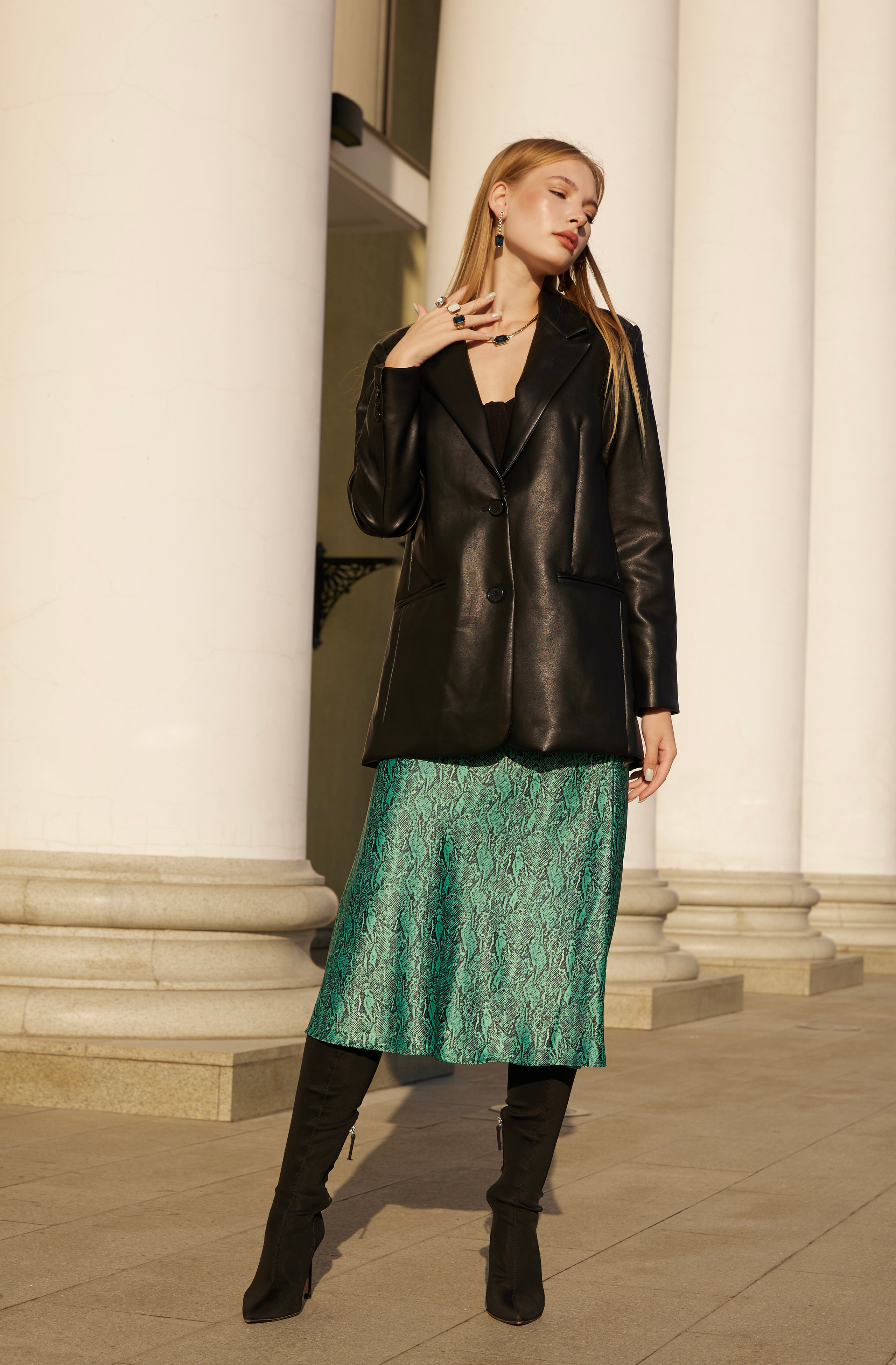 Фотосъемка в стиле стритстайл. Фото для Маркетплейсов -Озон, Валберис