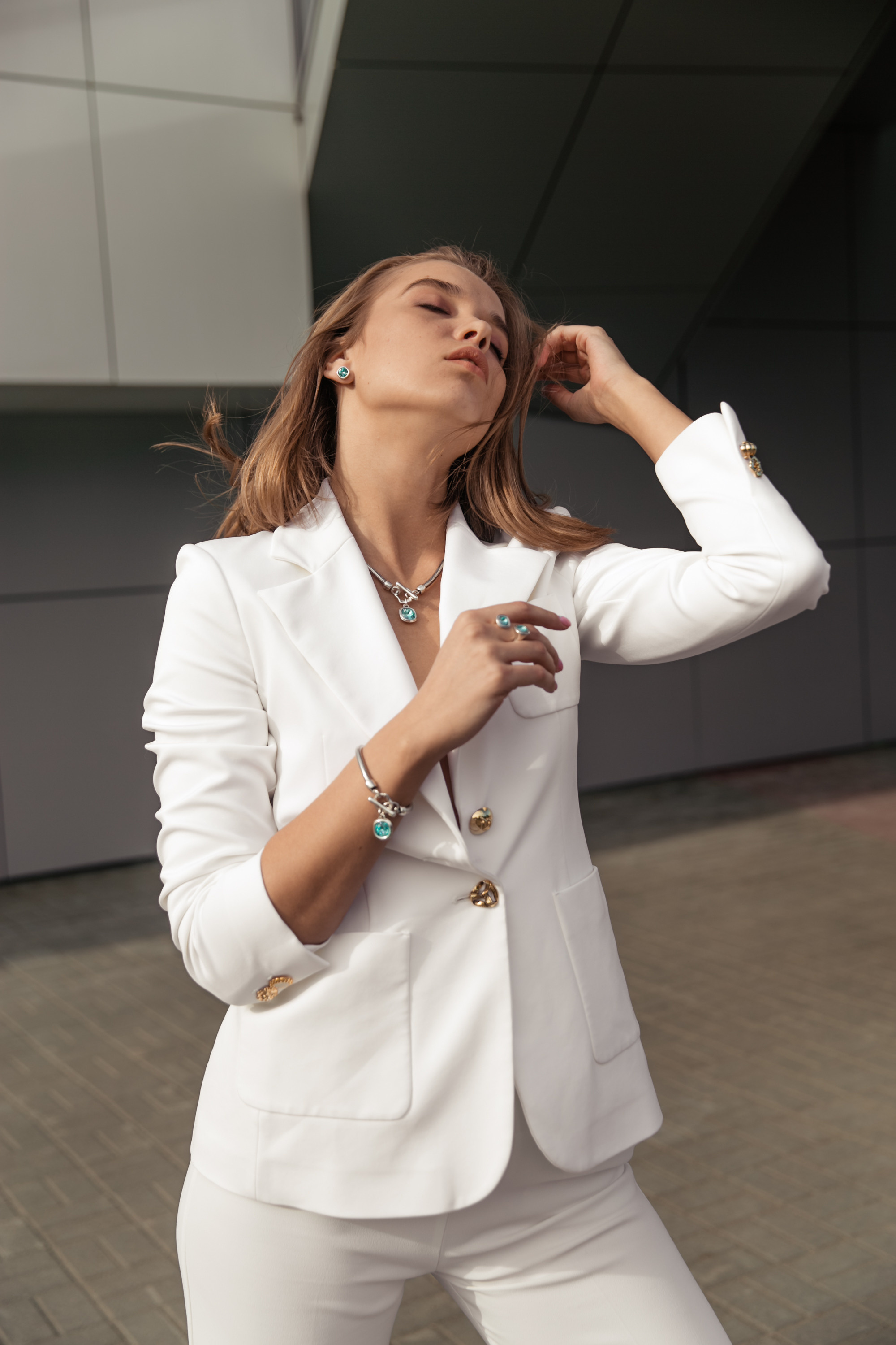 Фотосъемка в стиле стритстайл. Фото для Маркетплейсов -Озон, Валберис