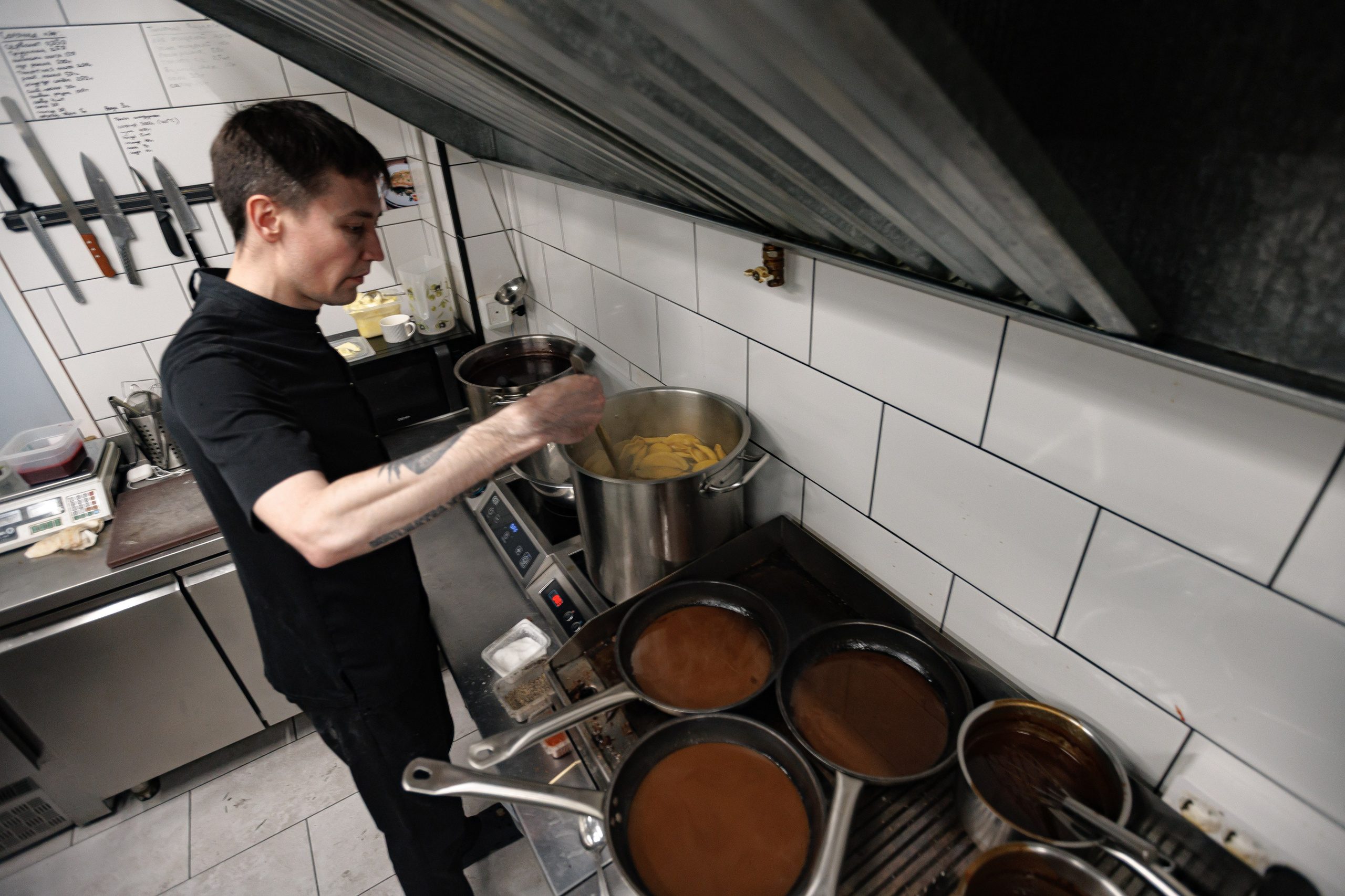 Гастроужин Поселенцы в гостях у Самозванцев