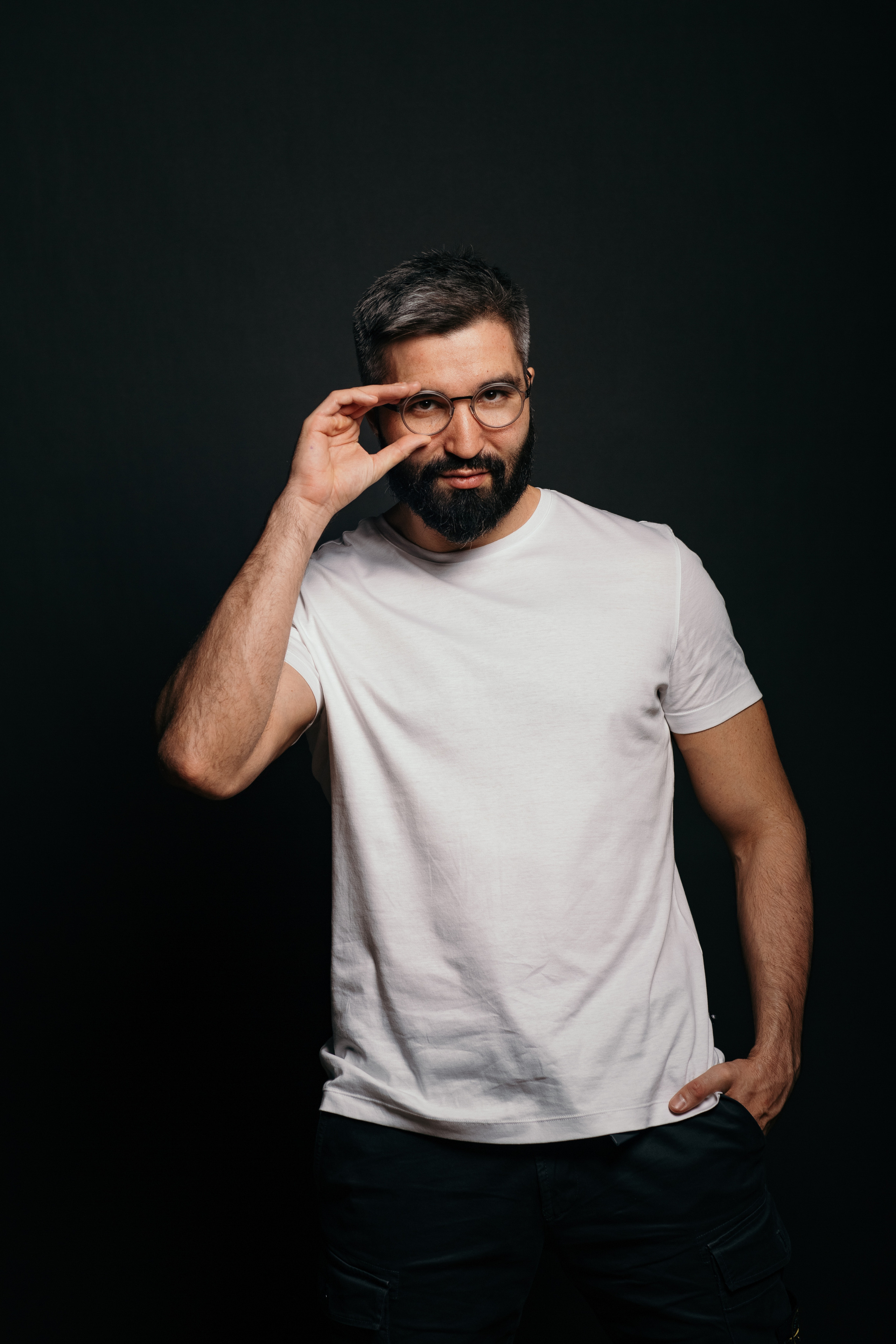 Мужские портреты от лучшего фотографа в Краснодаре. Фотограф в Краснодаре Анна Худокормова. Свадебные, семейные, детские фотосессии