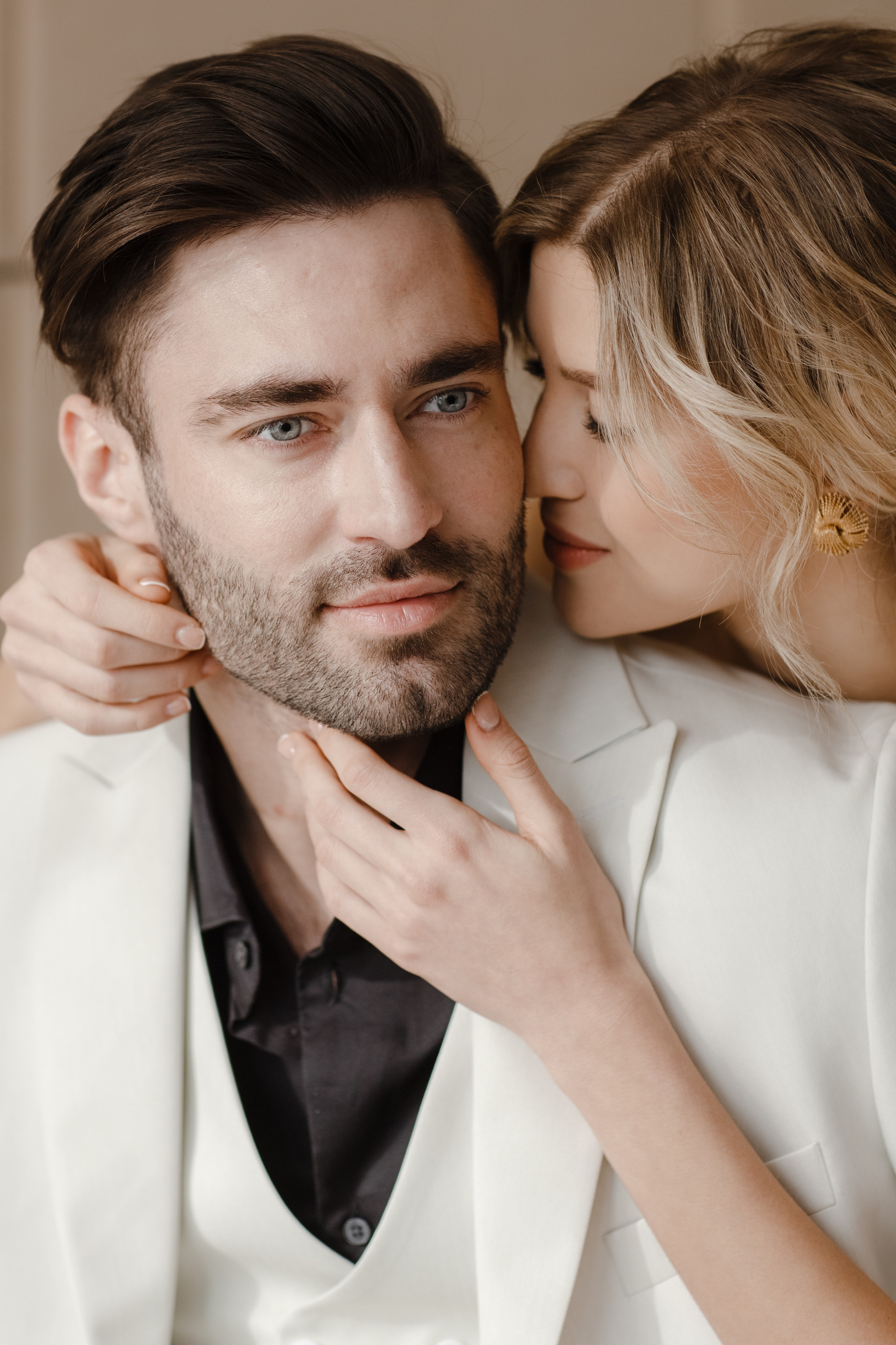 Свадебная фотосессия на природе и в интерьерах Краснодара. Фотограф в Краснодаре Анна Худокормова. Свадебные, семейные, детские фотосессии