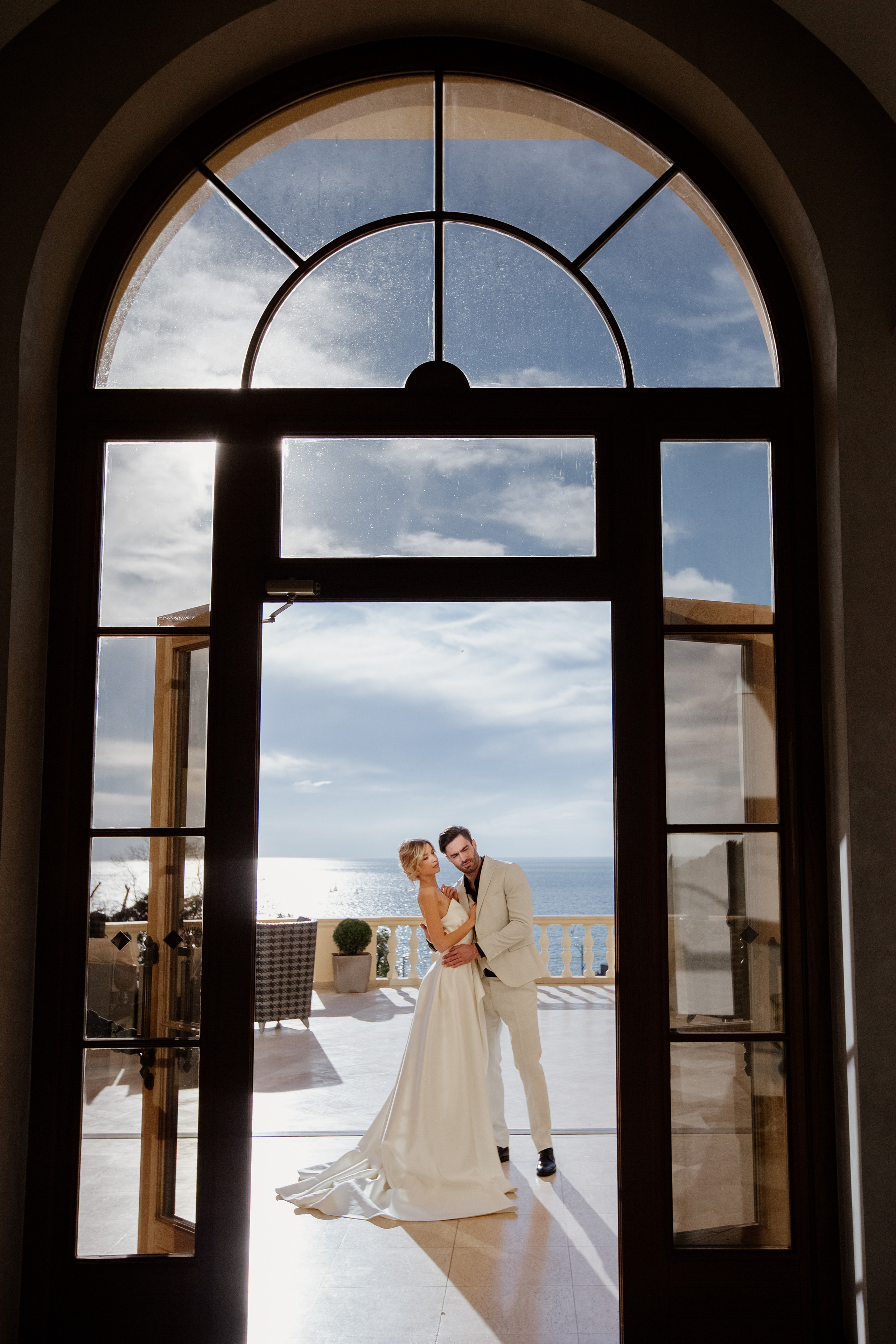 Свадебная фотосессия на природе и в интерьерах Краснодара. Фотограф в Краснодаре Анна Худокормова. Свадебные, семейные, детские фотосессии