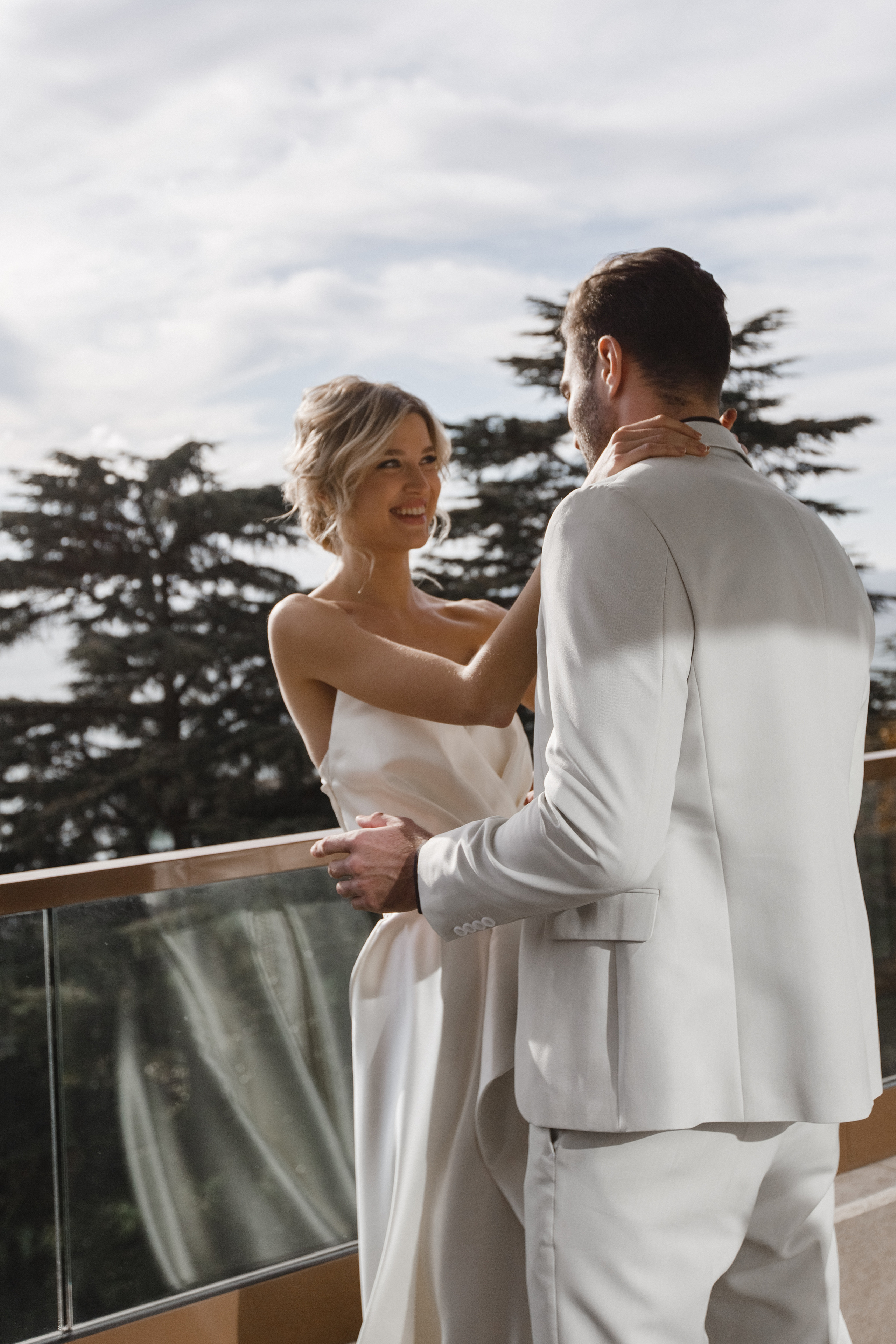 Свадебная фотосессия на природе и в интерьерах Краснодара. Фотограф в Краснодаре Анна Худокормова. Свадебные, семейные, детские фотосессии