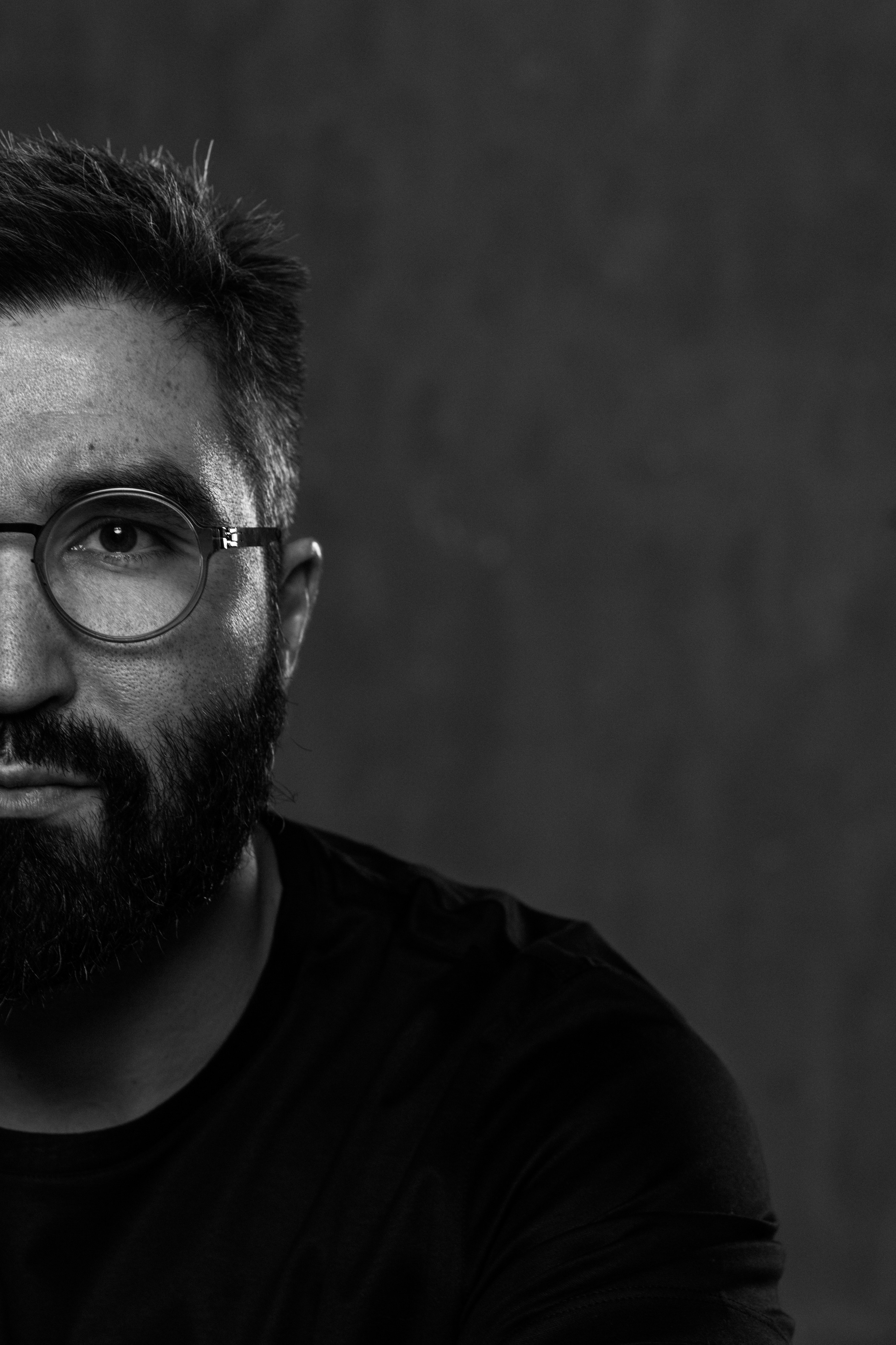 Мужские портреты от лучшего фотографа в Краснодаре. Фотограф в Краснодаре Анна Худокормова. Свадебные, семейные, детские фотосессии