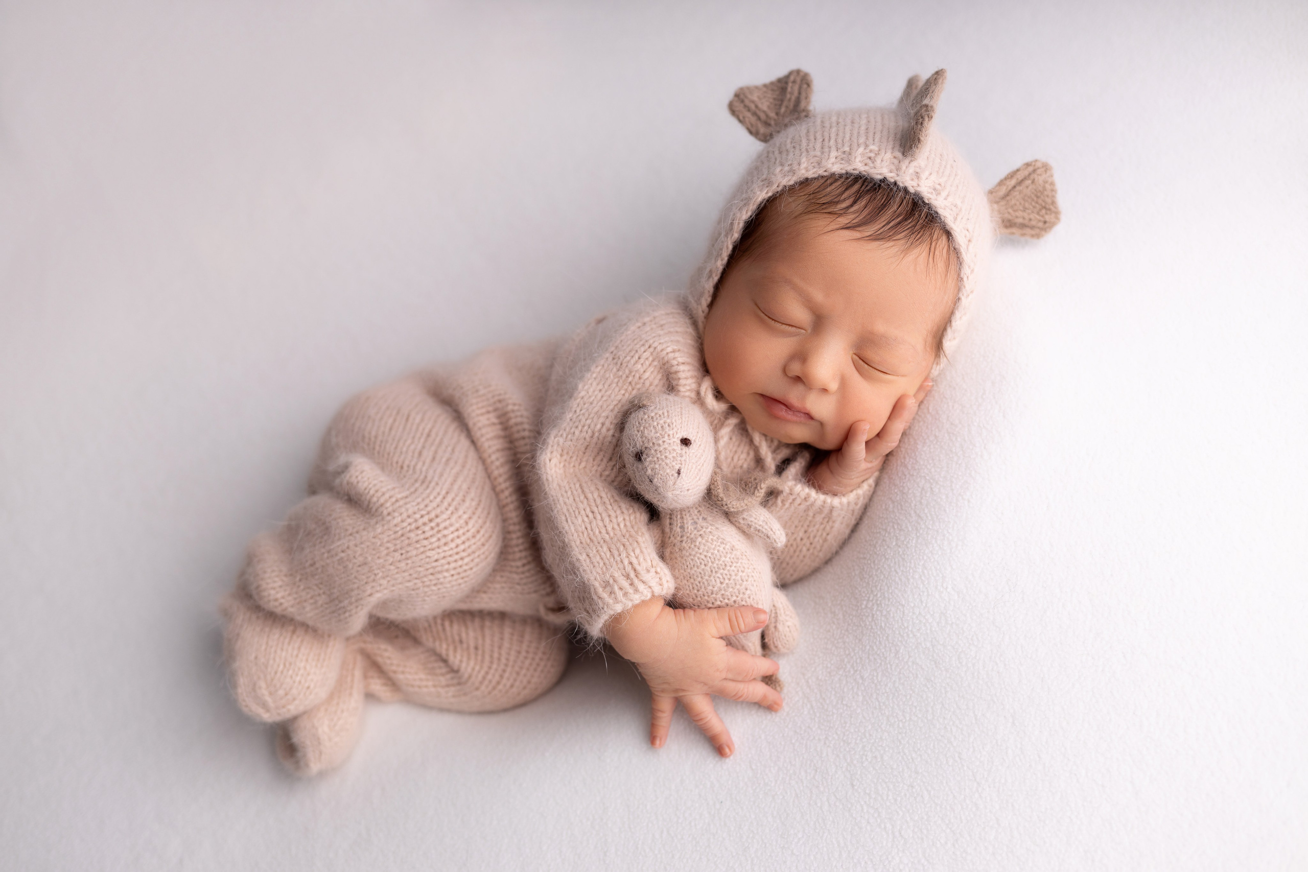 Фотограф новорожденных малышей в Омске и Омской области Эльвира Камаева