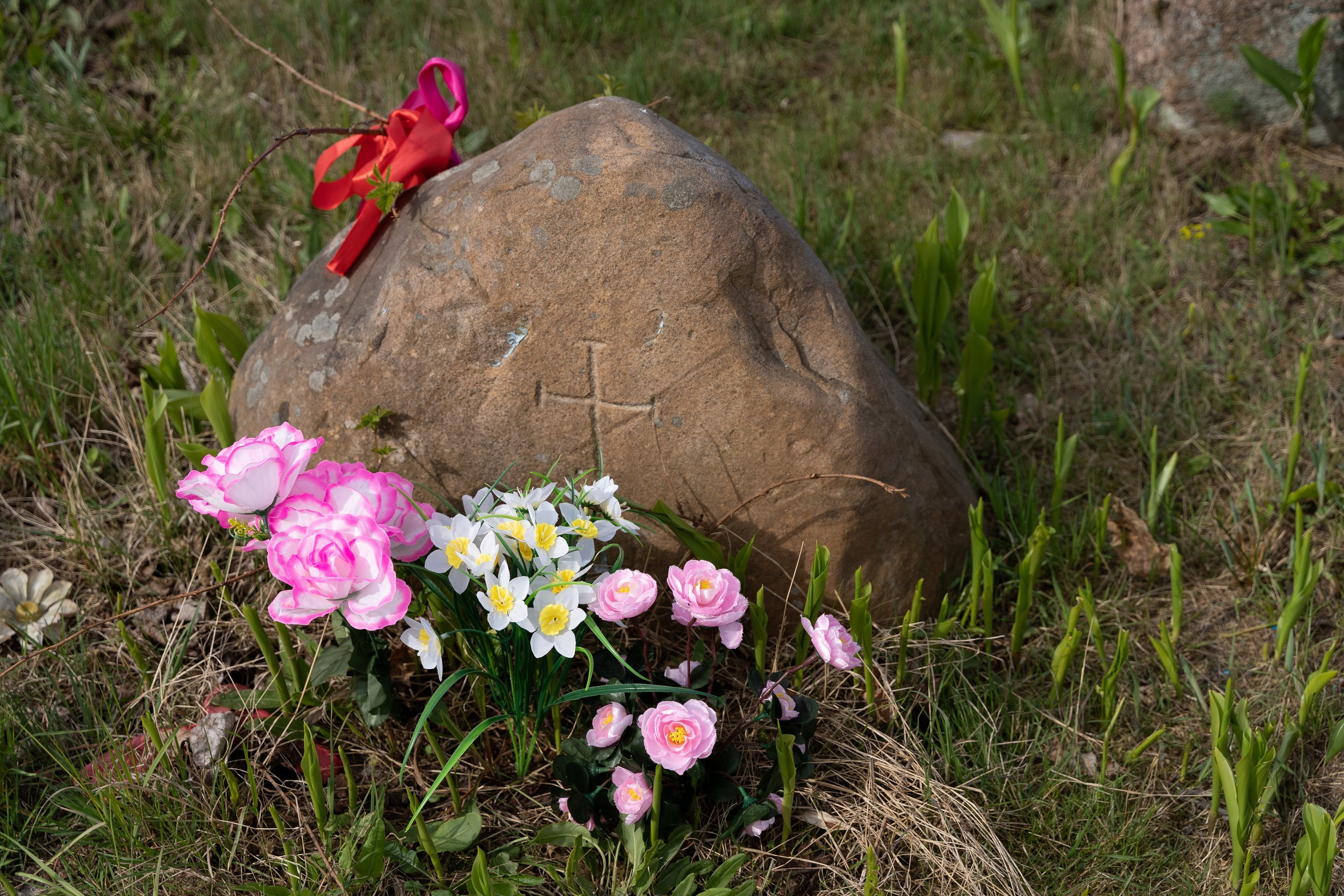 Home.land. Künstler Verstecktoff