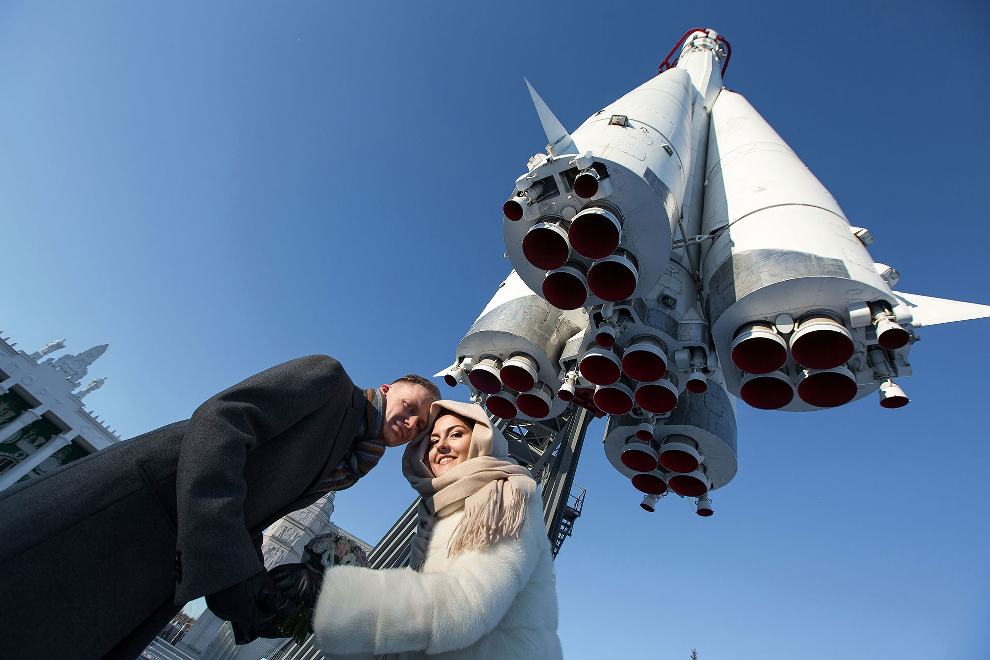 Прогулка, фотосессия жениха и невесты. Свадебная съемка. Фотограф в Москве Валерий Боцман