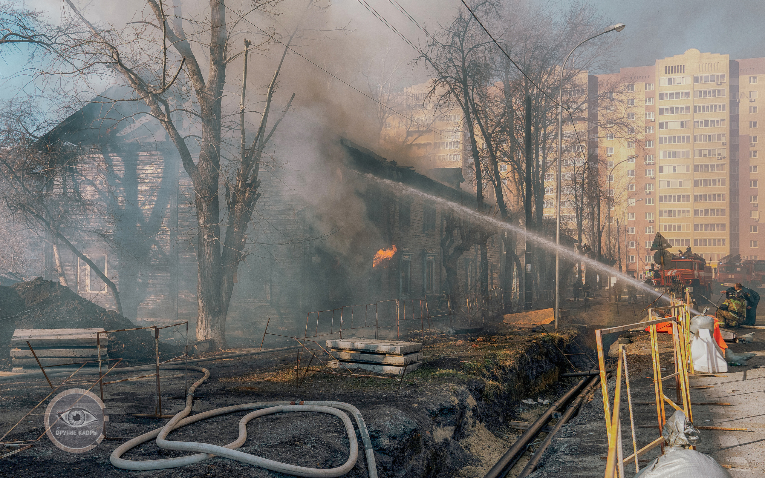 Пожар на улице Холодильной в Тюмени
