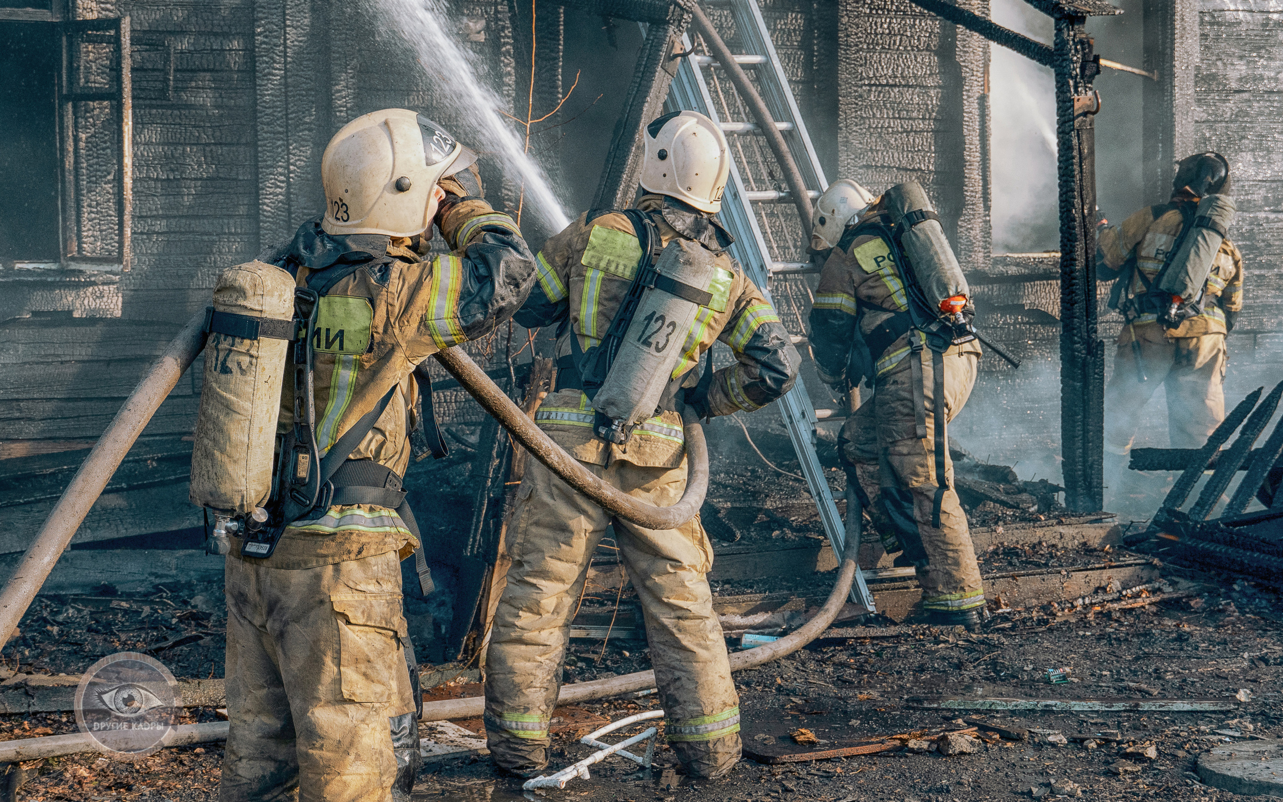 Пожар на улице Холодильной в Тюмени