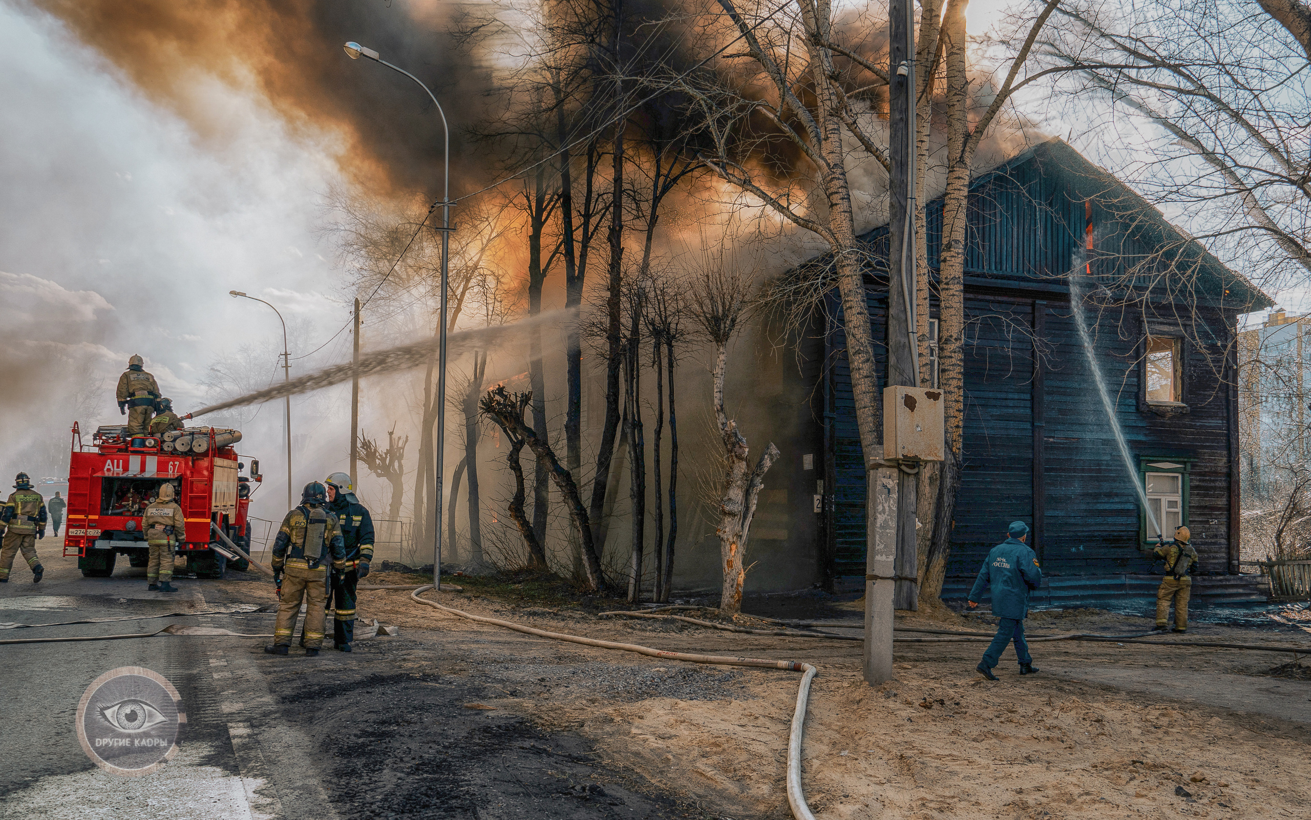 Пожар на улице Холодильной в Тюмени