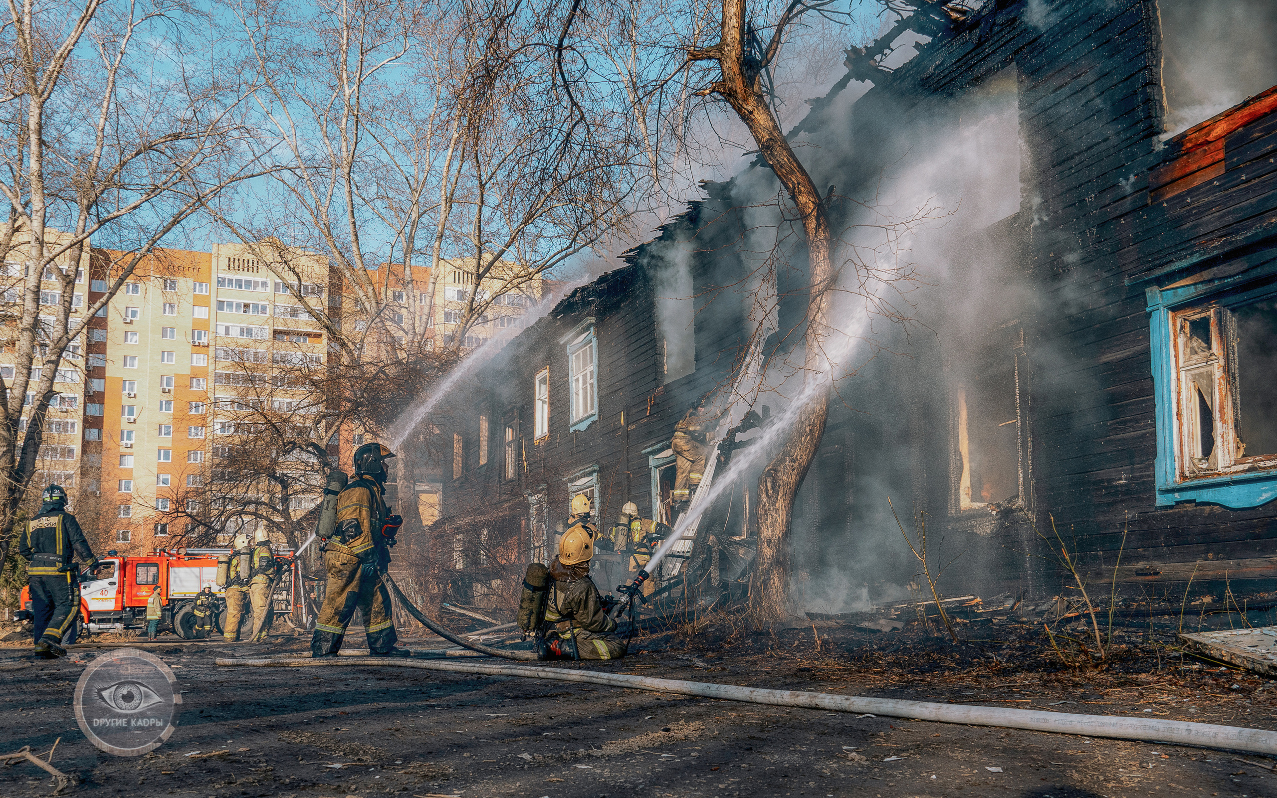 Пожар на улице Холодильной в Тюмени