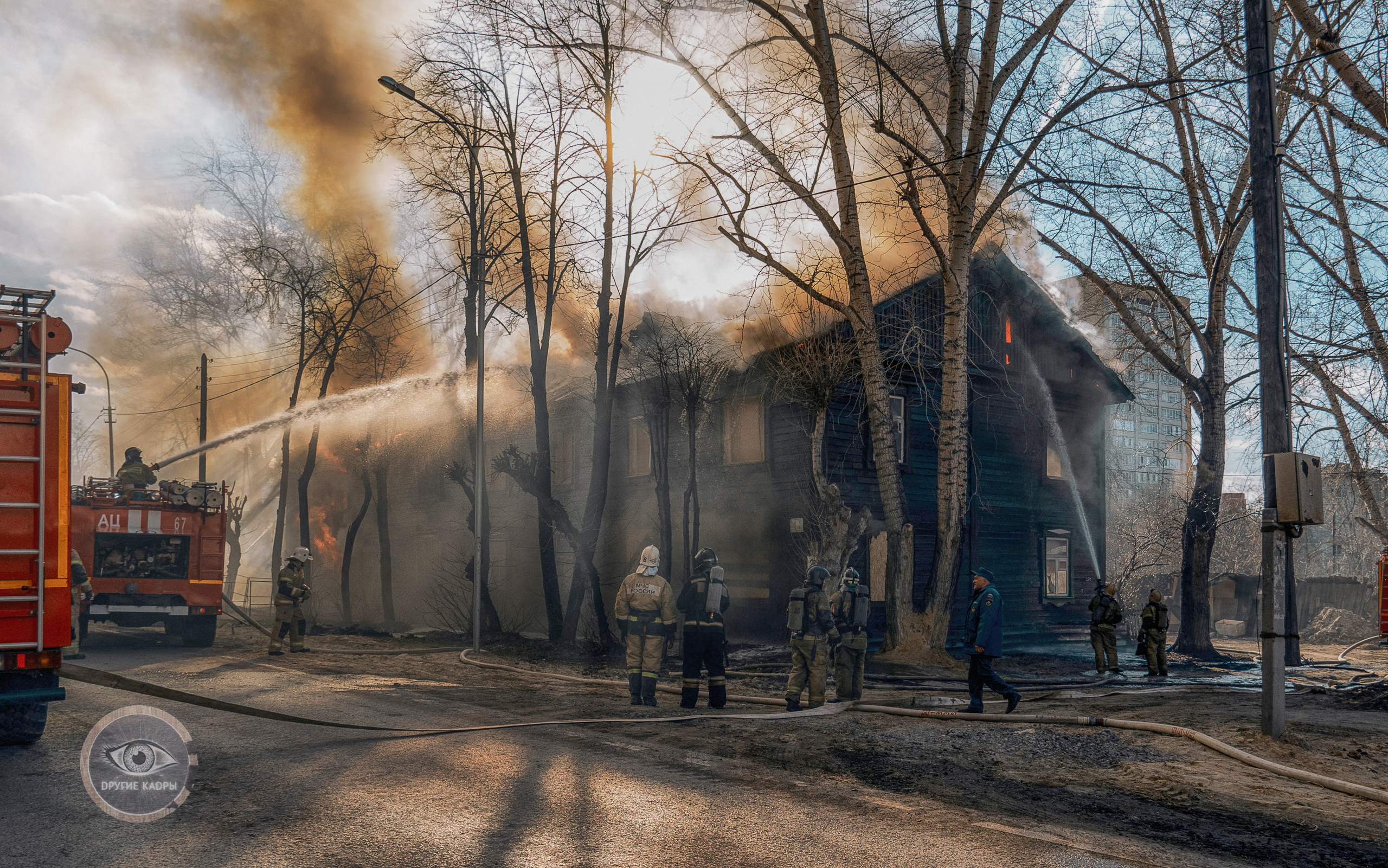 Пожар на улице Холодильной в Тюмени