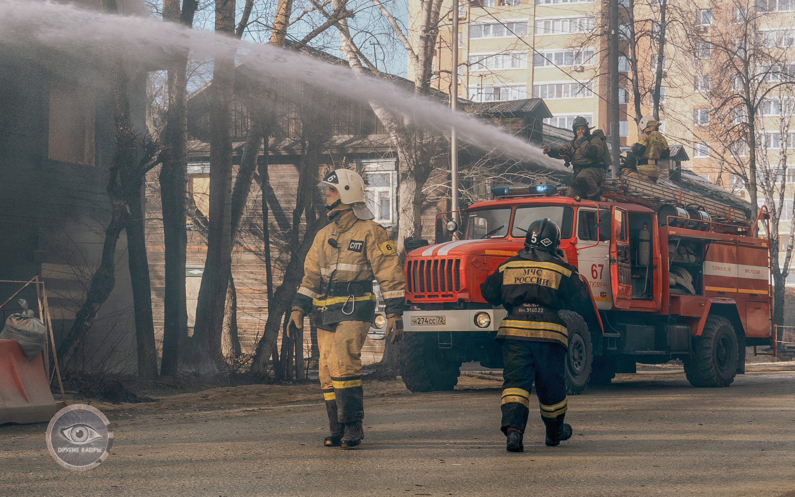 Пожар на улице Холодильной в Тюмени
