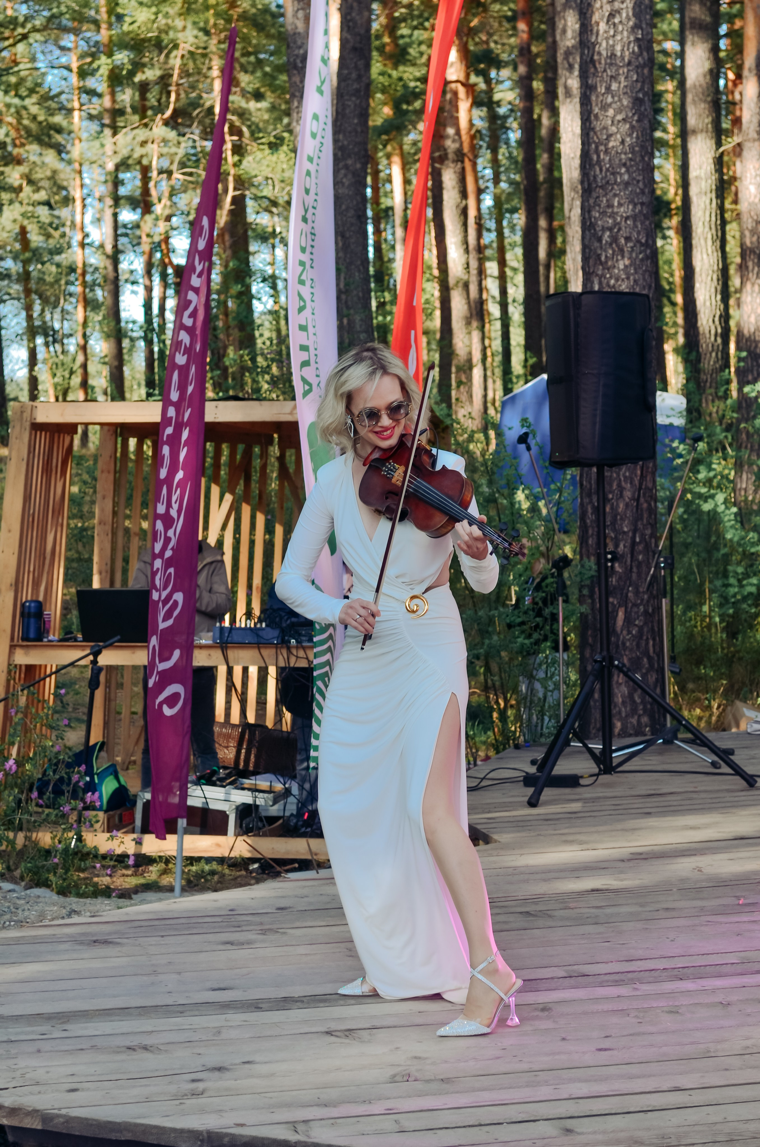 Фестиваль «Цветение Маральника на Алтае 2025». Фоторепортаж. Денисова Аля — фотограф для парных съемок и индивидуальных историй в Барнауле