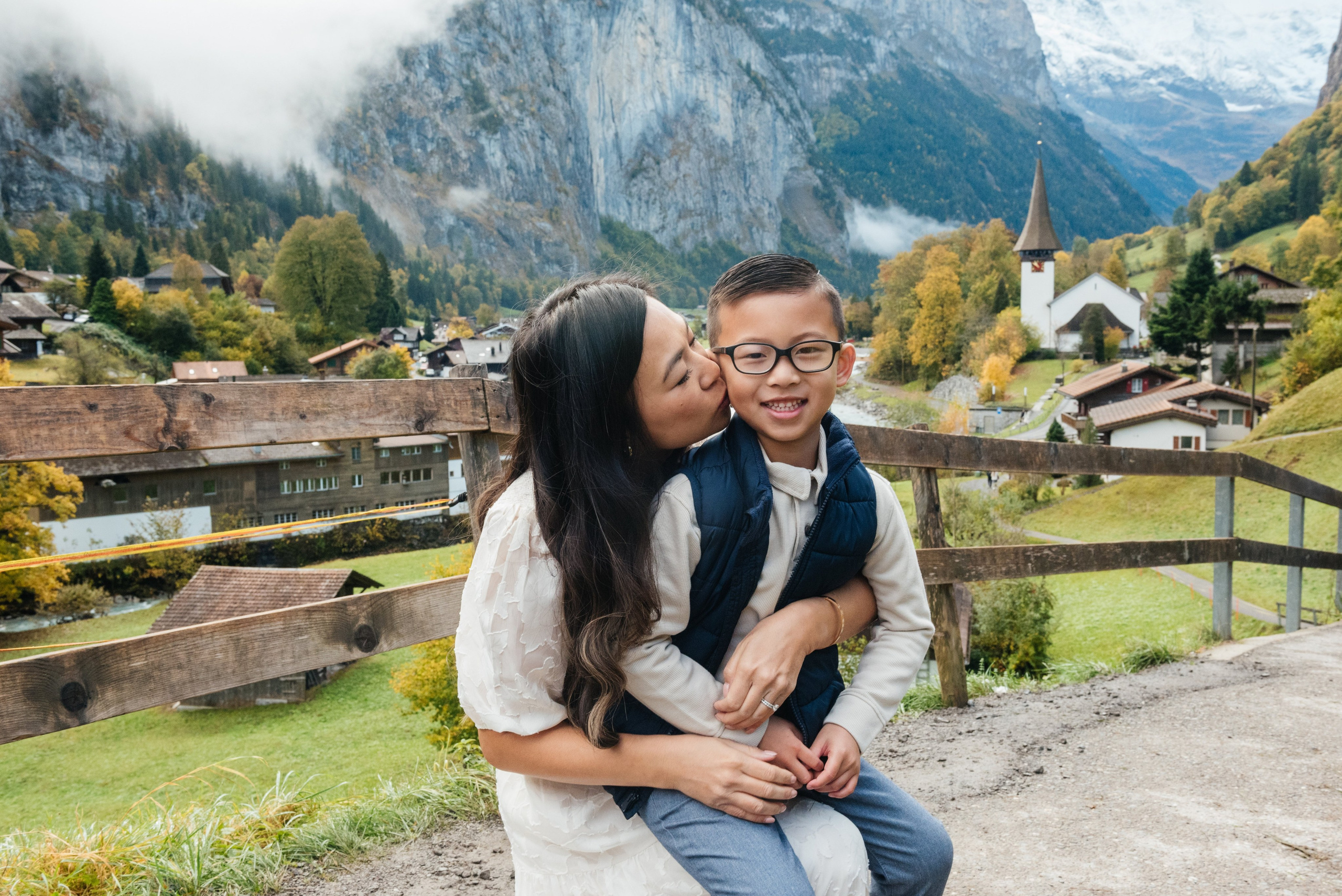 Tien, Kenny, Emily and Austin (Lauterbrunnen). Photographer in Interlaken area