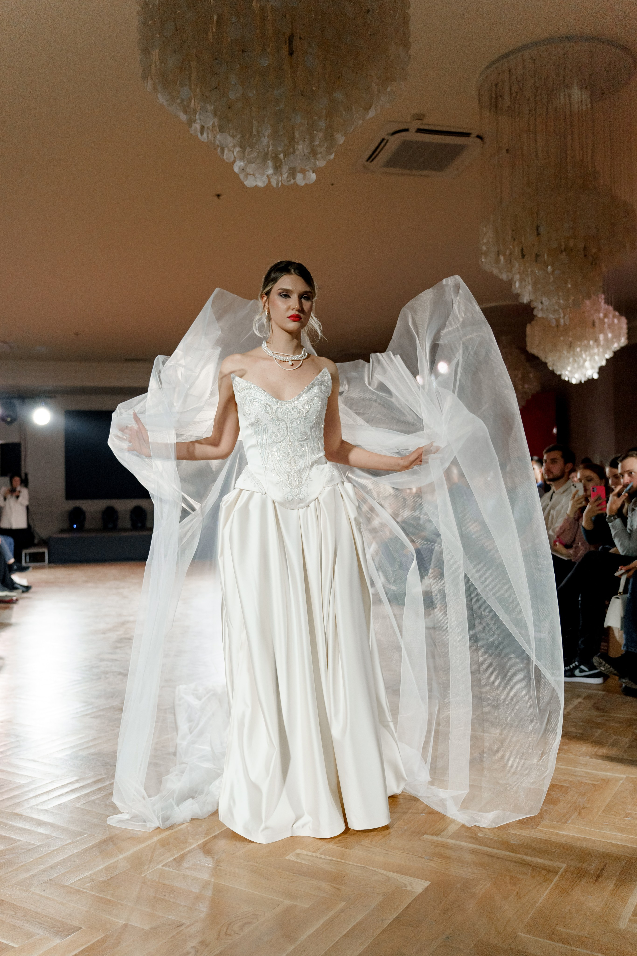 Выставка свадебных специалистов «Свадьба на 1000%». Свадебный фотограф в Санкт-Петербурге