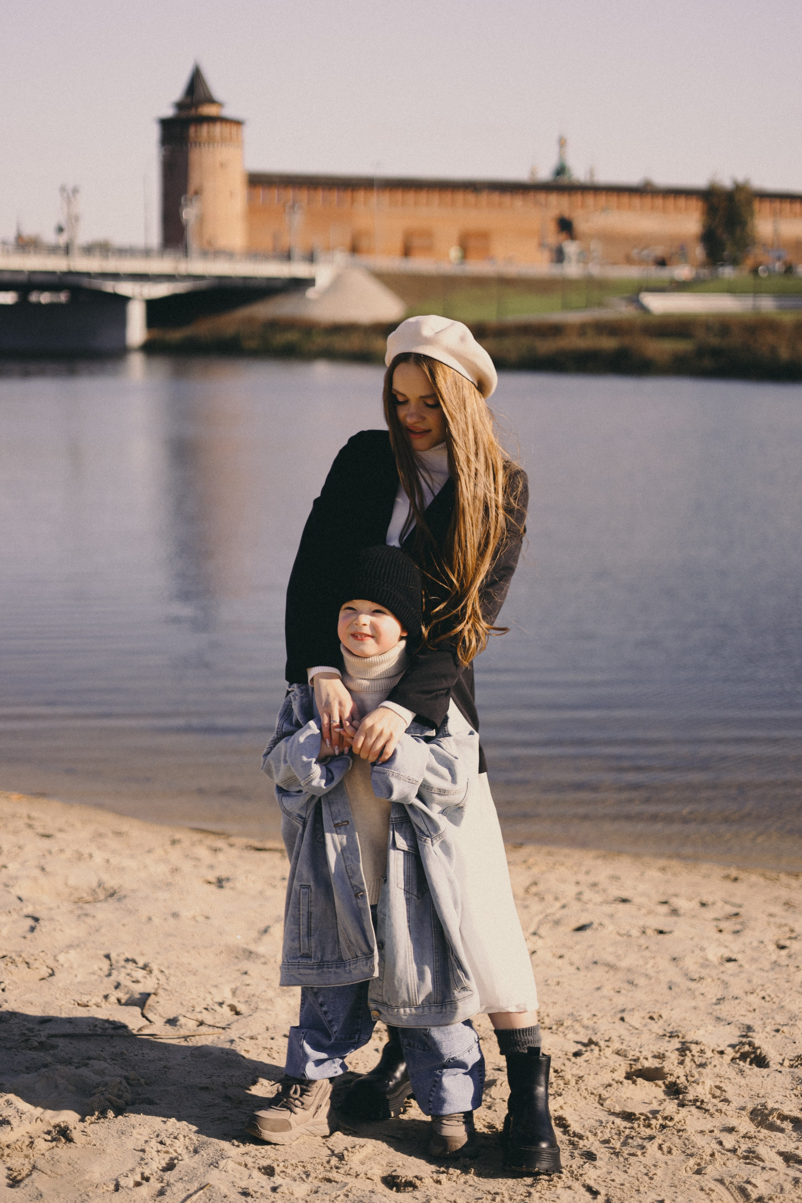 Игнат и его мама. Фотограф Мария Лаенко