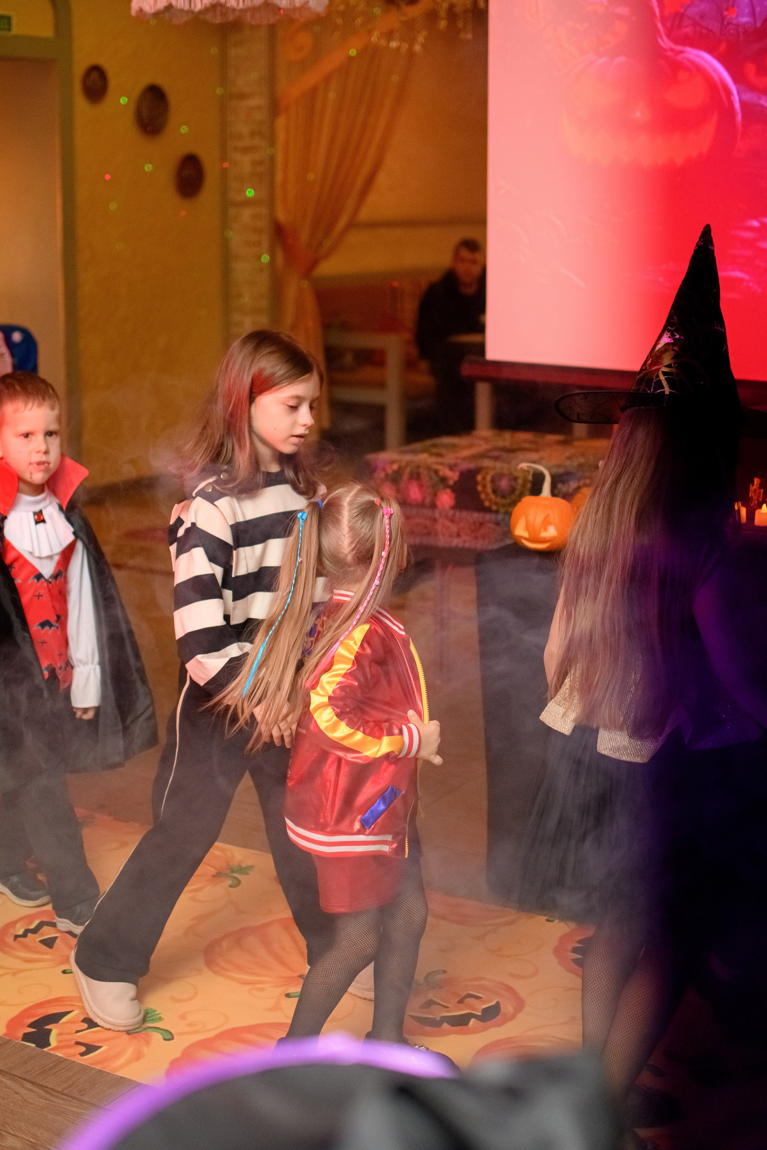 HALLOWEEN. Photokarish