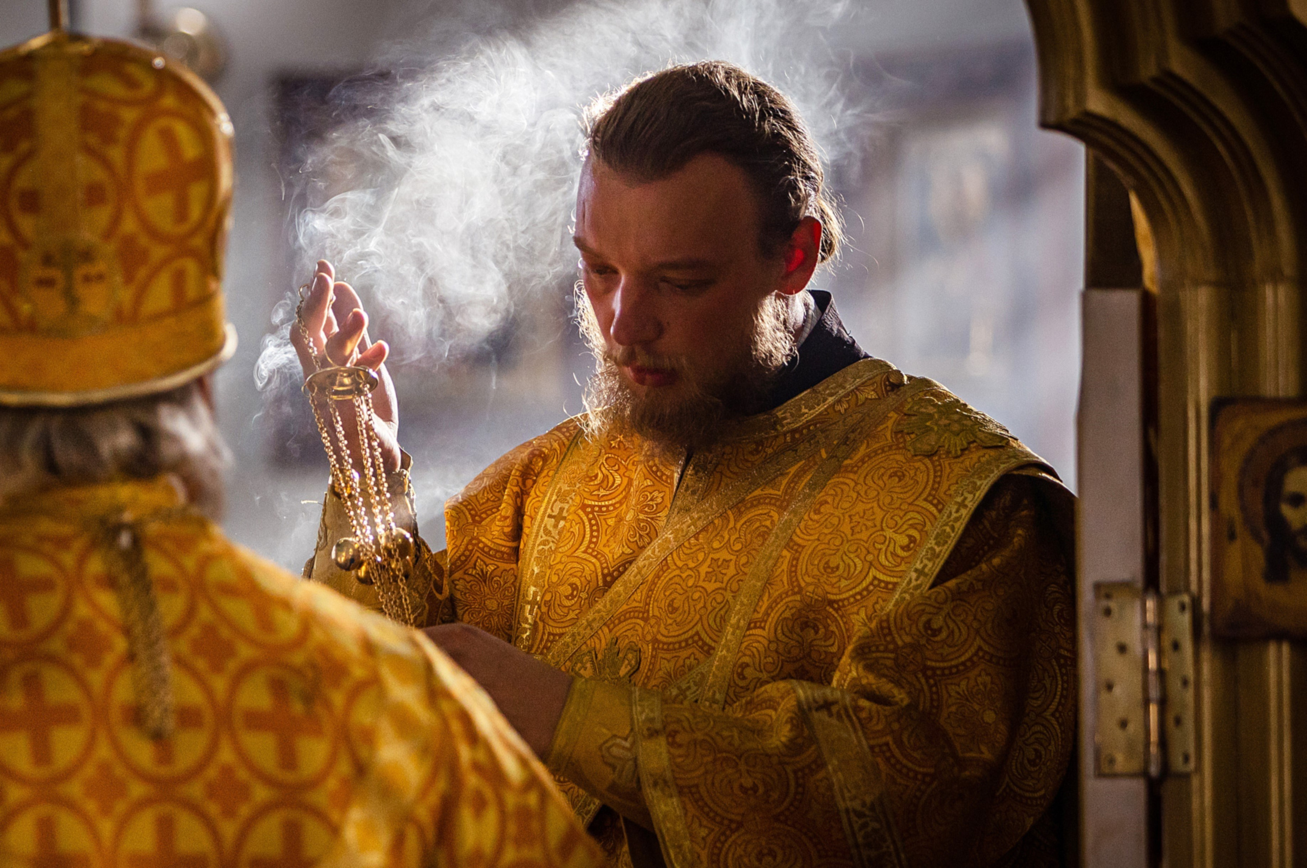 Литургия в Введенском соборе, г. Карпинск. Александра, репортажный и событийный фотограф