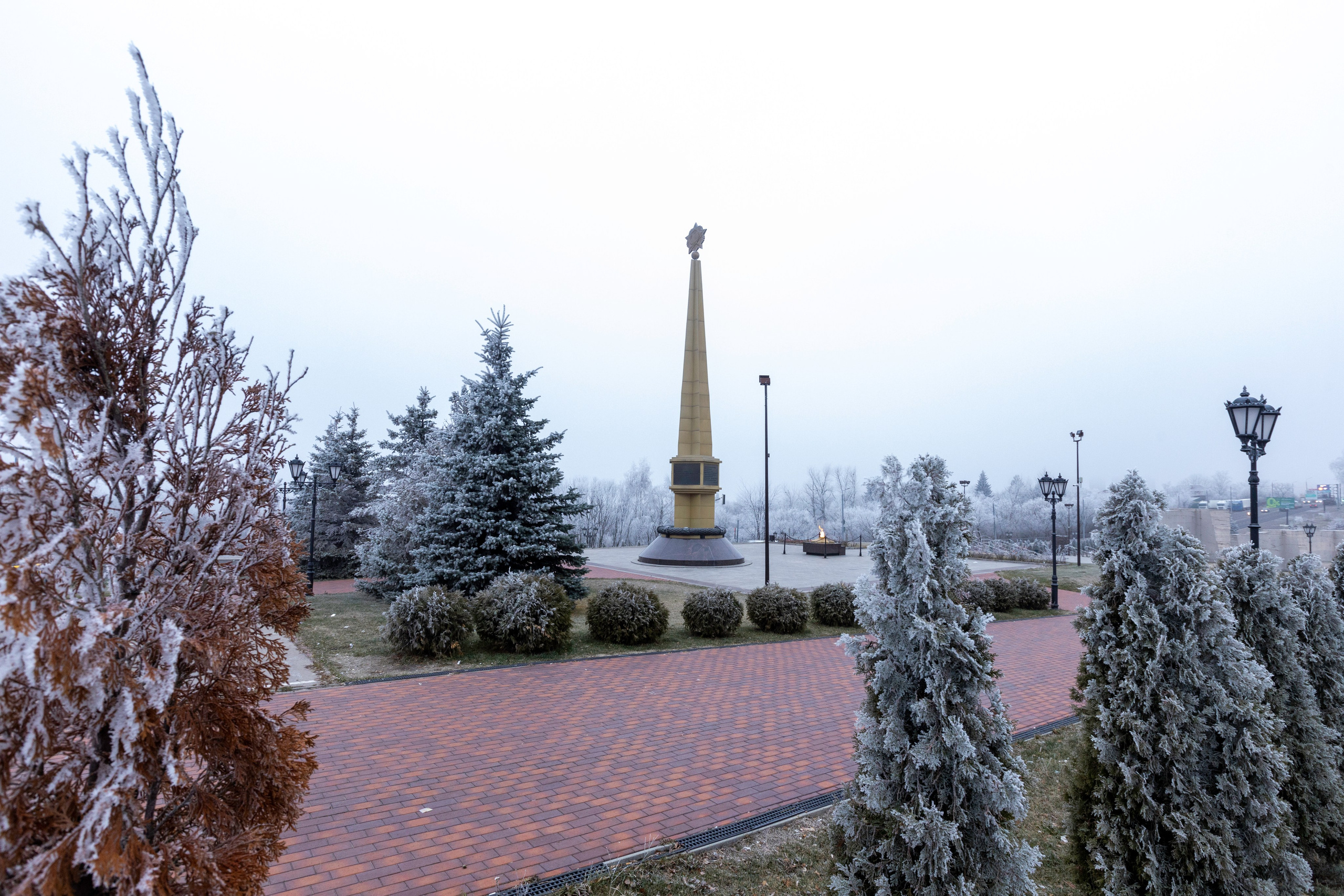 Иней — Менделеевский. Мемориалы Героям Великой Отечественной Войны. Фотограф в Туле Крупский АнДРей. Фотостудия «КАДР71» в Туле
