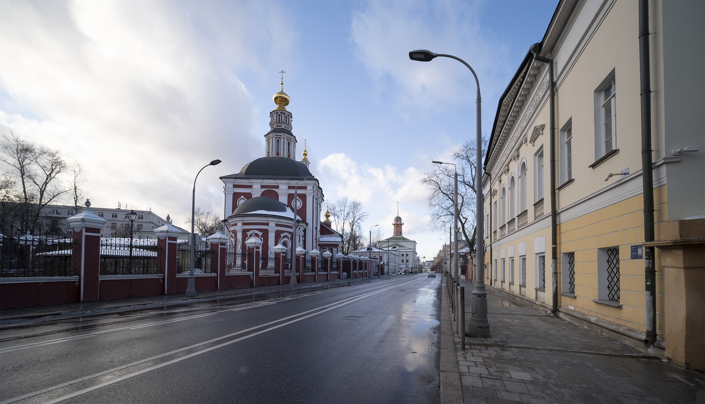Храм святителя Алексия и Рогожская полицейская часть