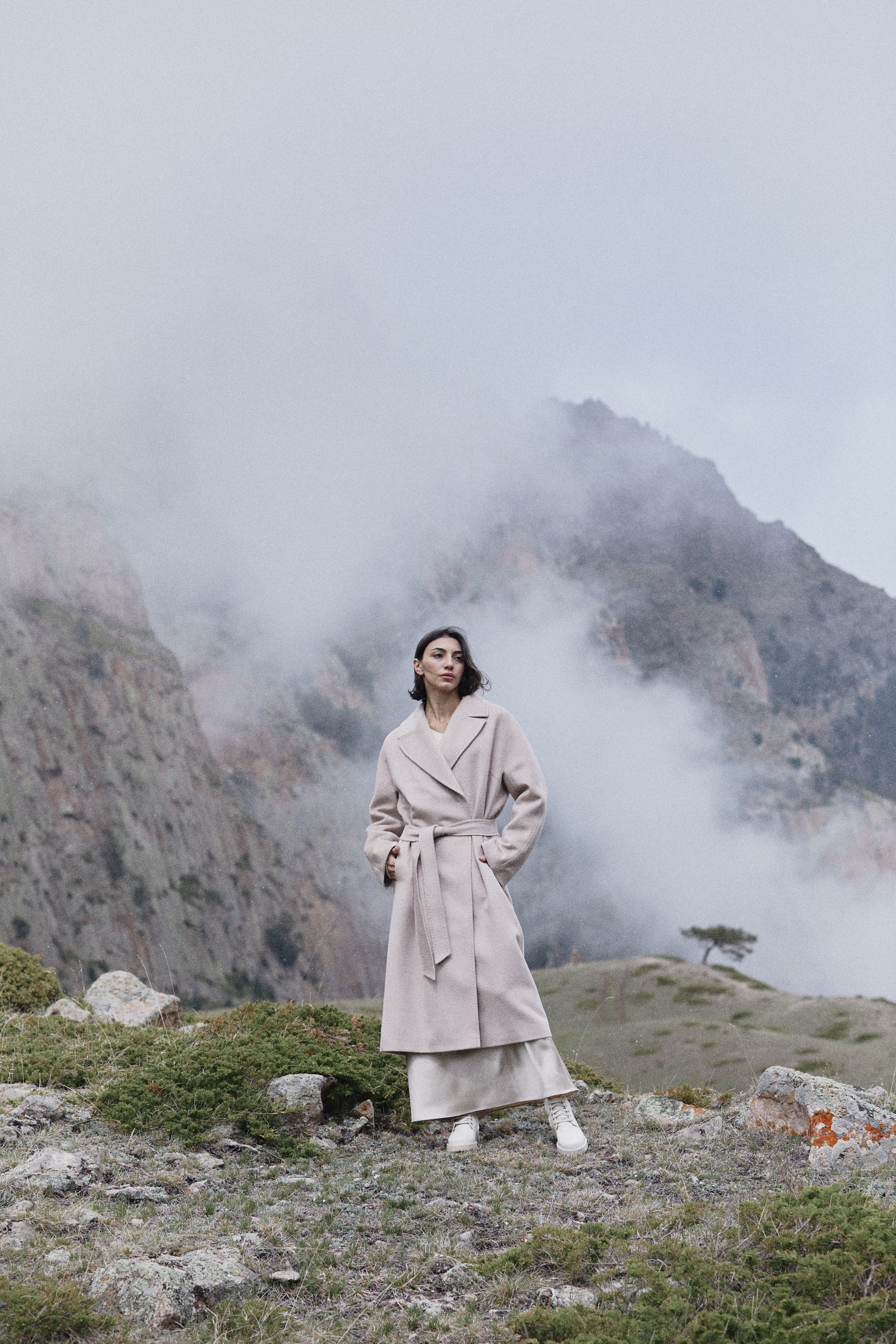 Имиджевая съемка для бренда в горах. Фотограф Продюсер в горах КБР / Москва  Нальчик Горы