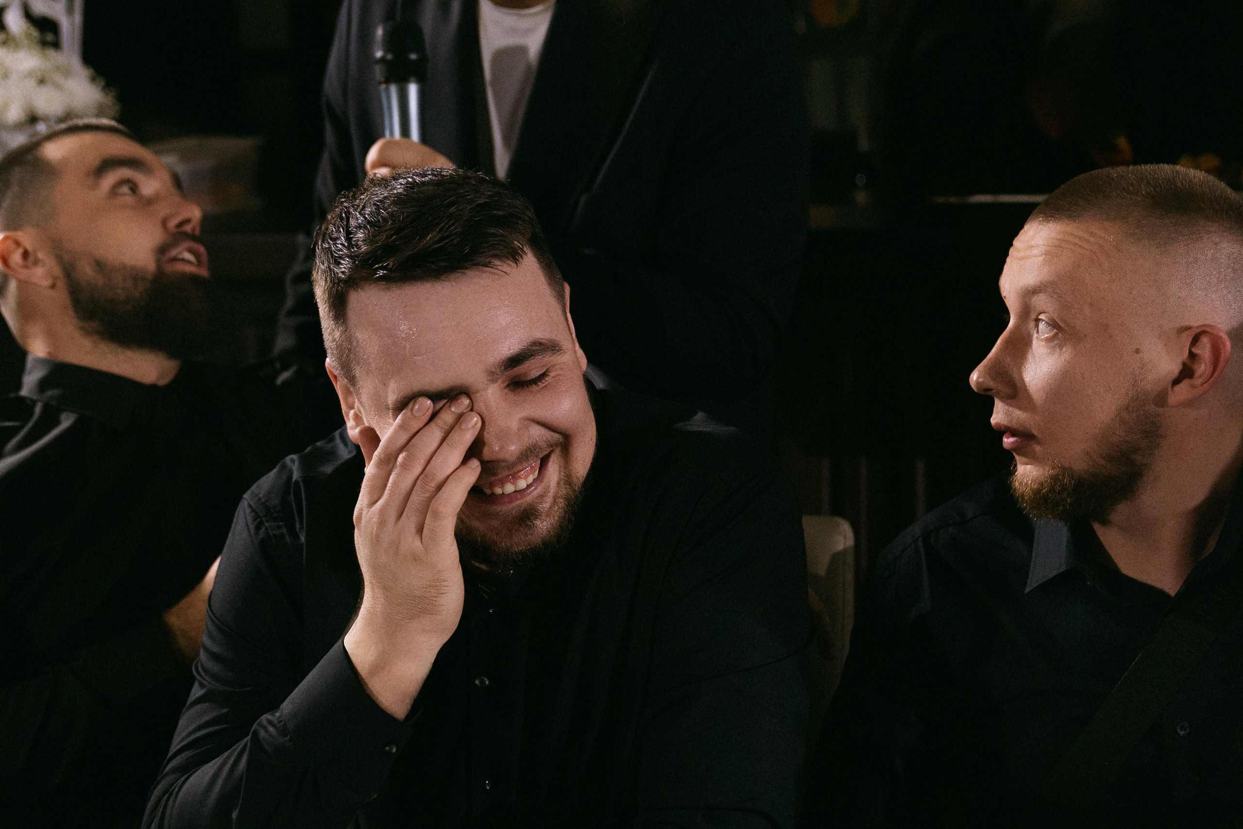 Влюбленные взгляды. Свадебный фотограф Кемерово Томск Новосибирск