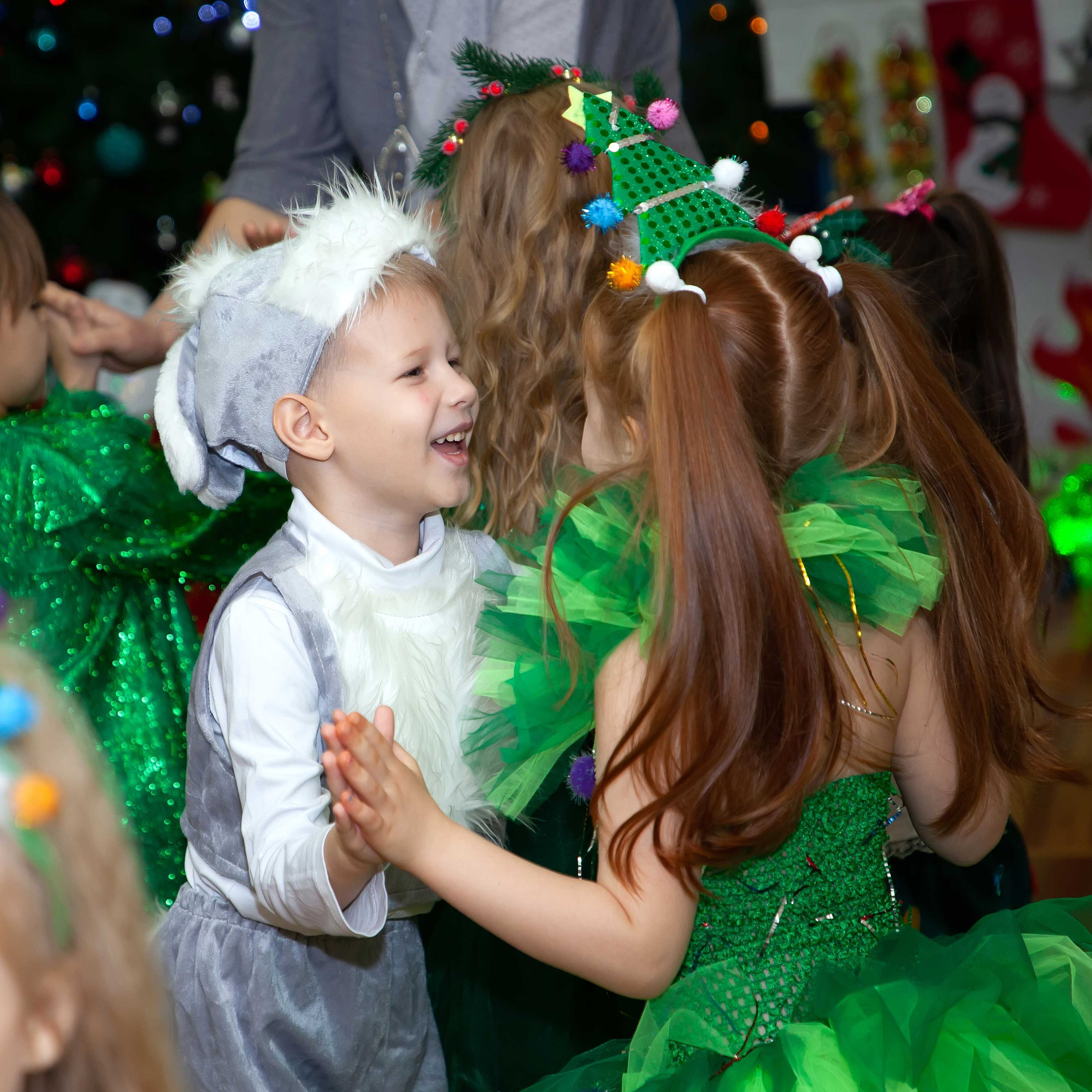 Фотосессия новогоднего утренника. Детский школьный и семейный фотограф в Краснодаре