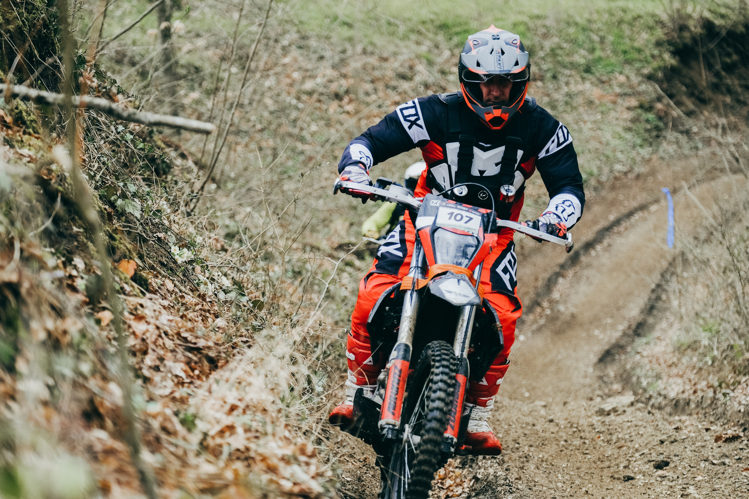 Съемка для Sharmax Moto в Горячем Ключе. Свадебный фотограф Денис Ожигин в Краснодаре и крае. Эмоциональная и стильная съемка вашего дня