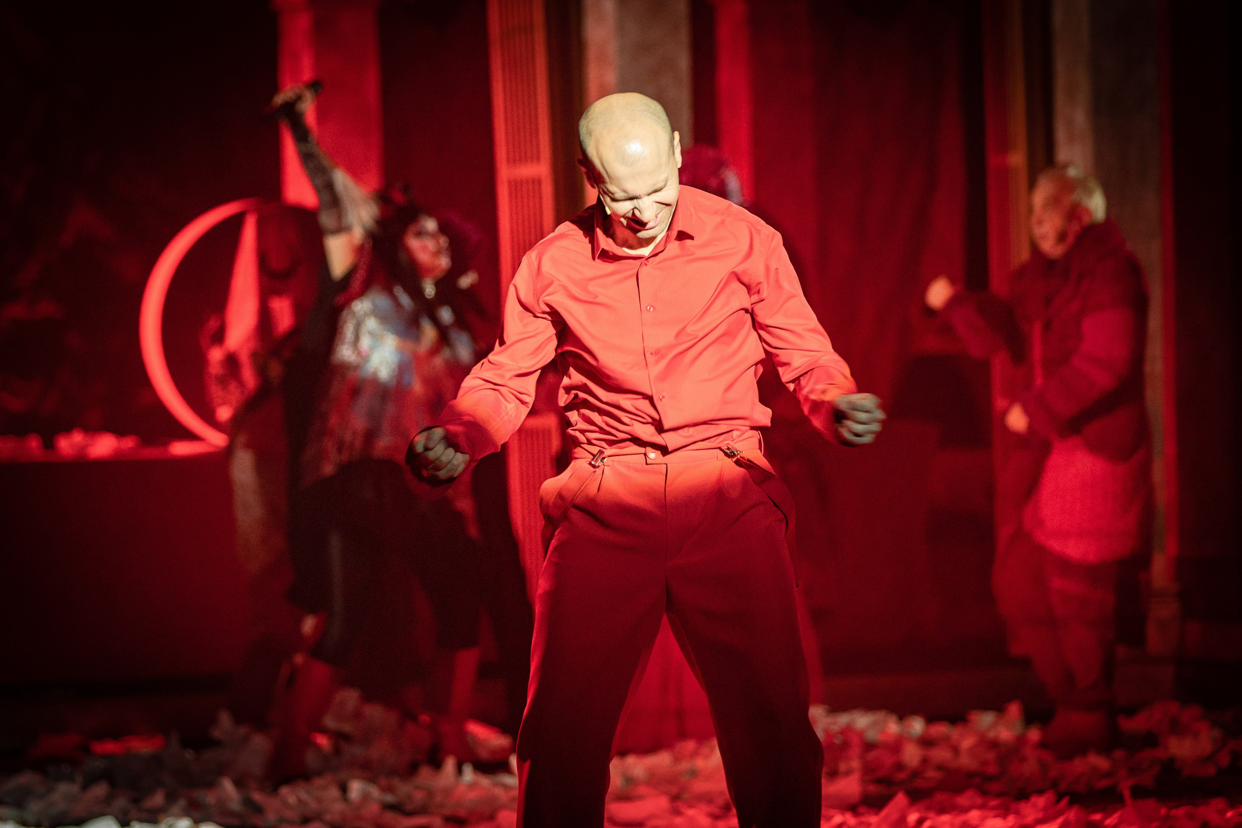 На всякого мудреца довольно простоты. Фотограф. г. Южно-Сахалинск. Олег Толстов