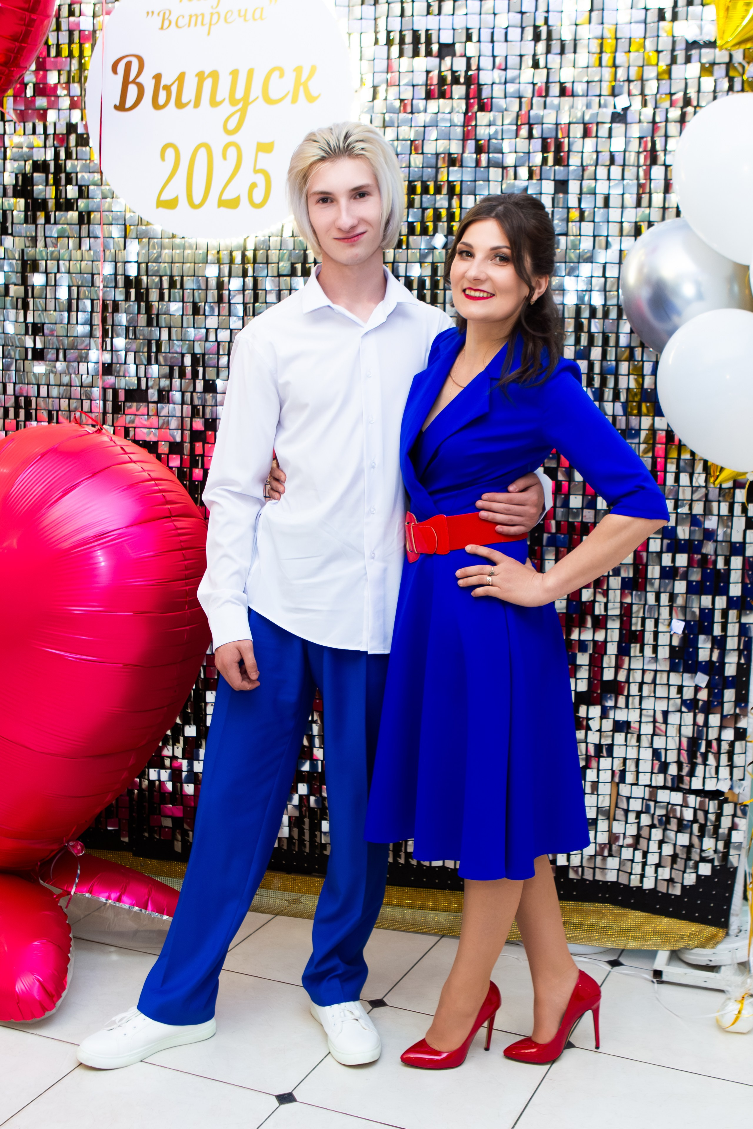 ВЫПУСКНОЙ ВЕЧЕР 2025 4 ШКОЛА. Профессиональный фотограф в Мценске и Орловской области