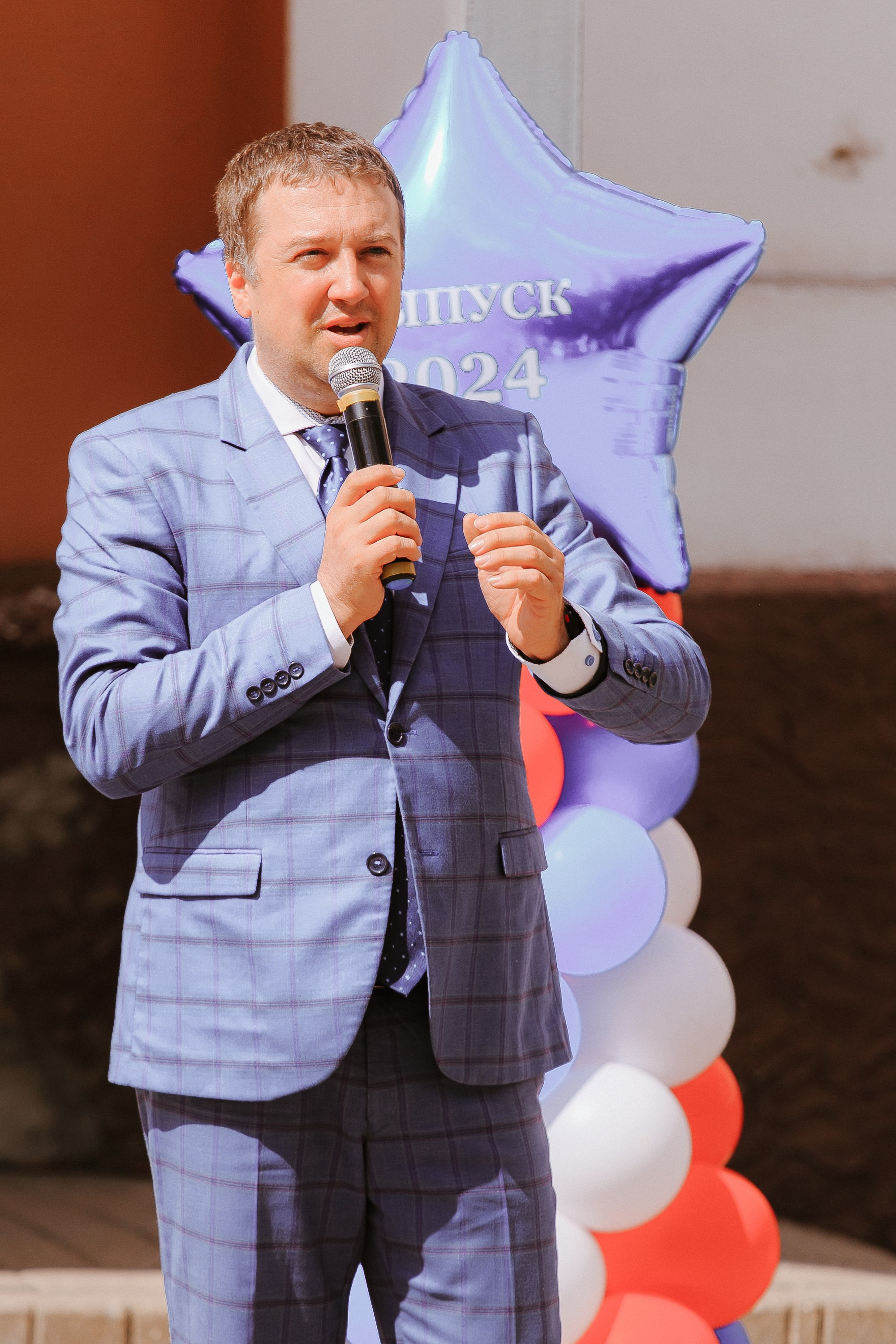 Портфолио фотографа на последний звонок. Свадебный и репортажный фотограф в Ярославле и Санкт-Петербурге Роман Микрюков