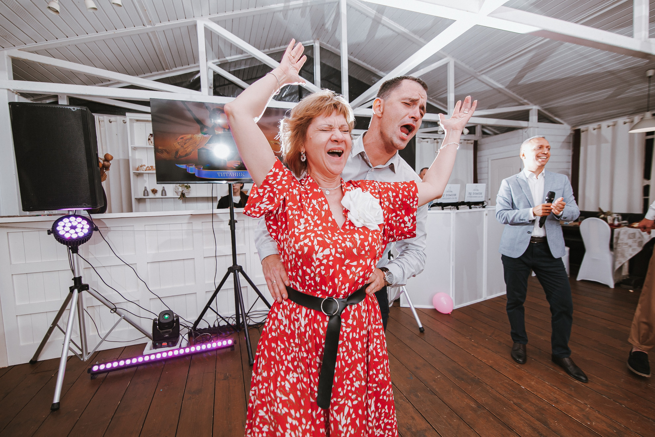 Август. Жара. Влюбленные. Свадебный и репортажный фотограф в Ярославле и Санкт-Петербурге Роман Микрюков