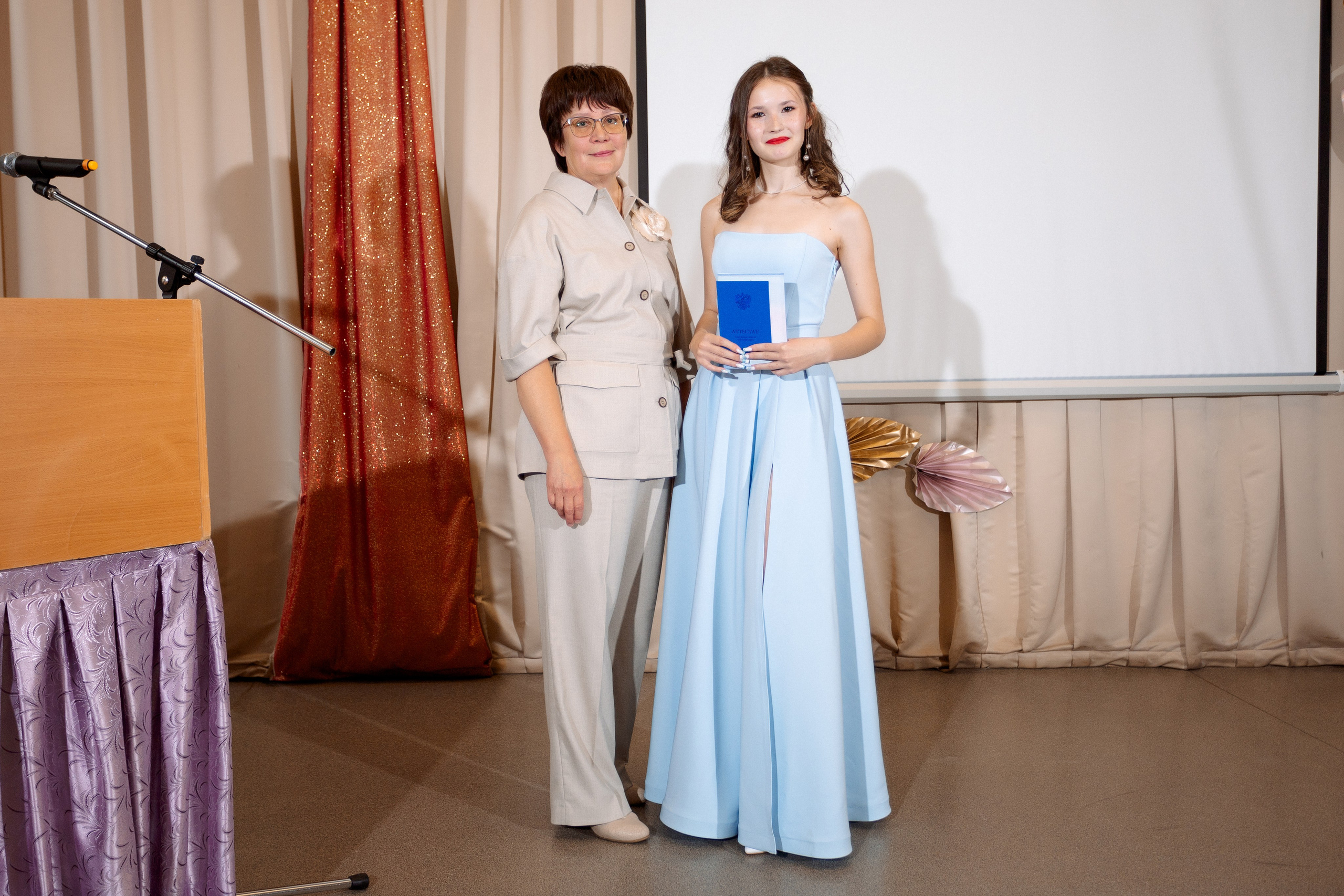 ВРУЧЕНИЕ АТТЕСТАТОВ: Пример. Все фото. Профессиональный фотограф в Ижевске Леша Петров