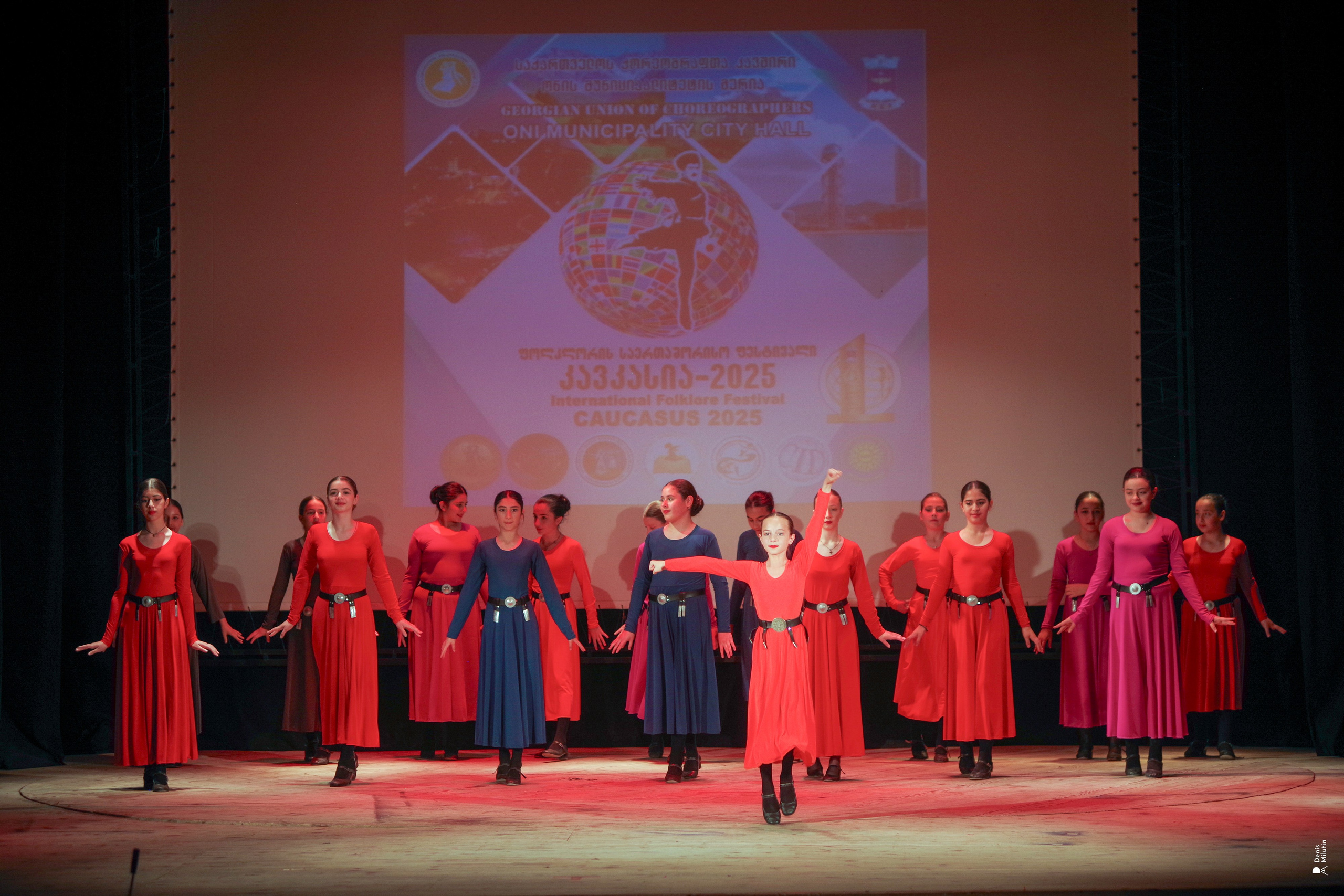 Танцы в прекрасном Они. Портретный фотограф Денис Милютин