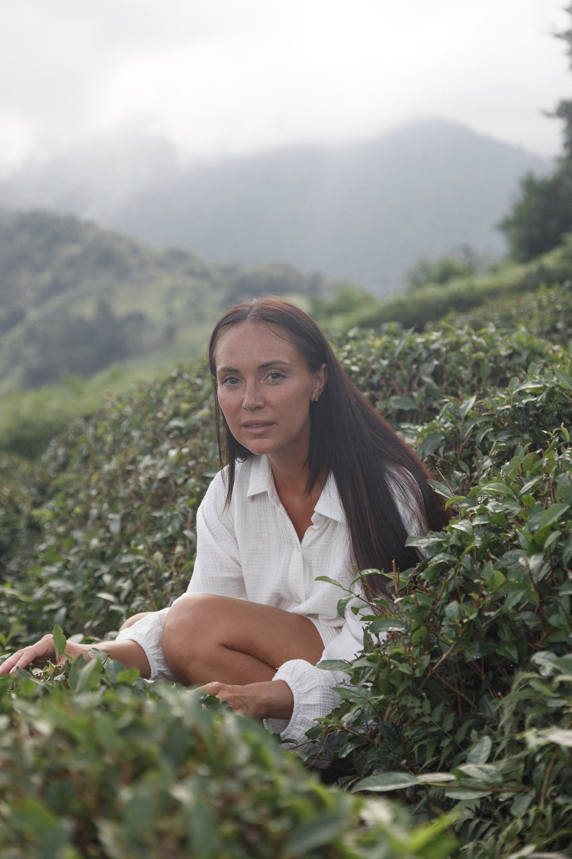 Портретная фотосессия в чайных плантациях