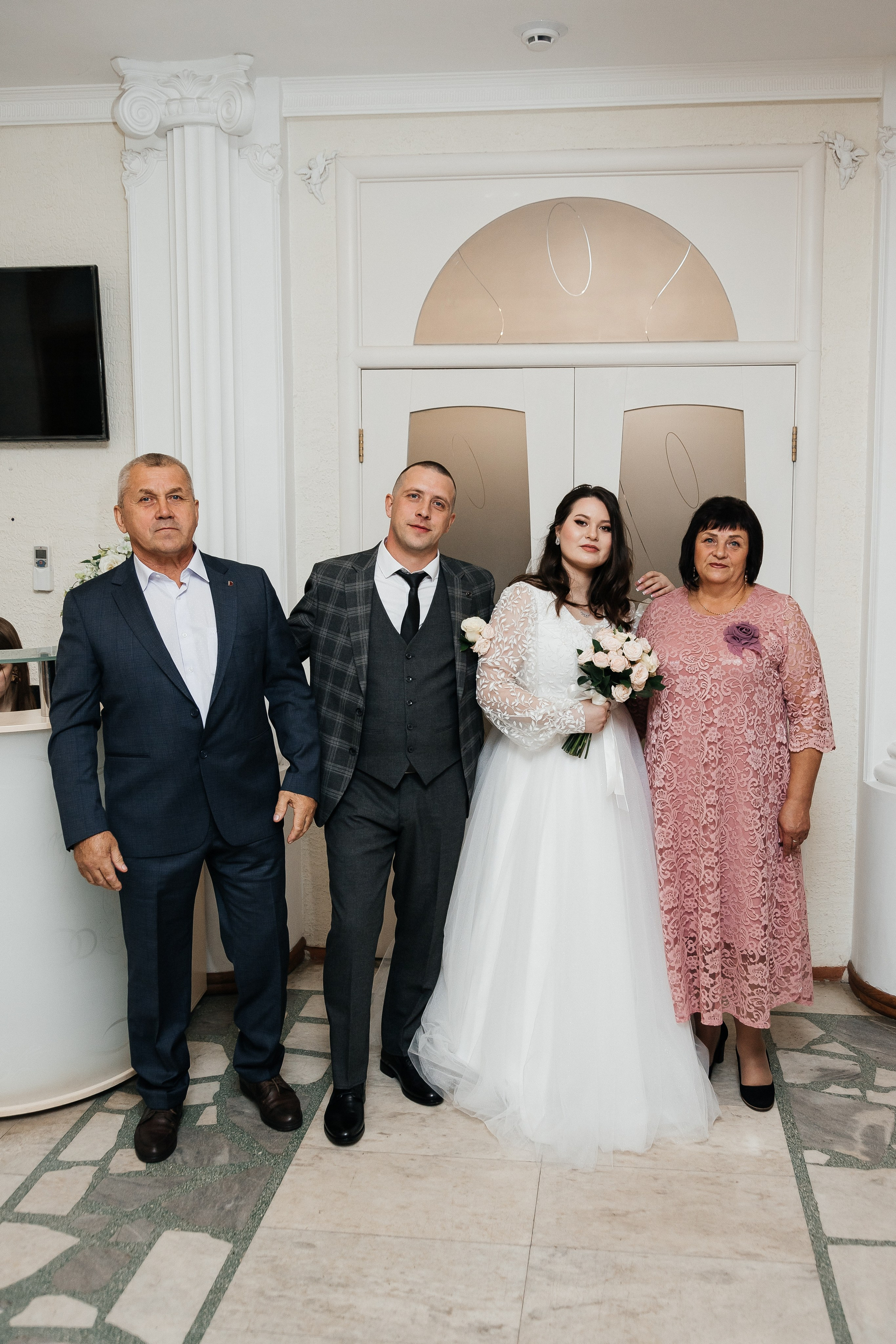 Максим и Нина/2024. Свадебный и семейный фотограф в Екатеринбурге