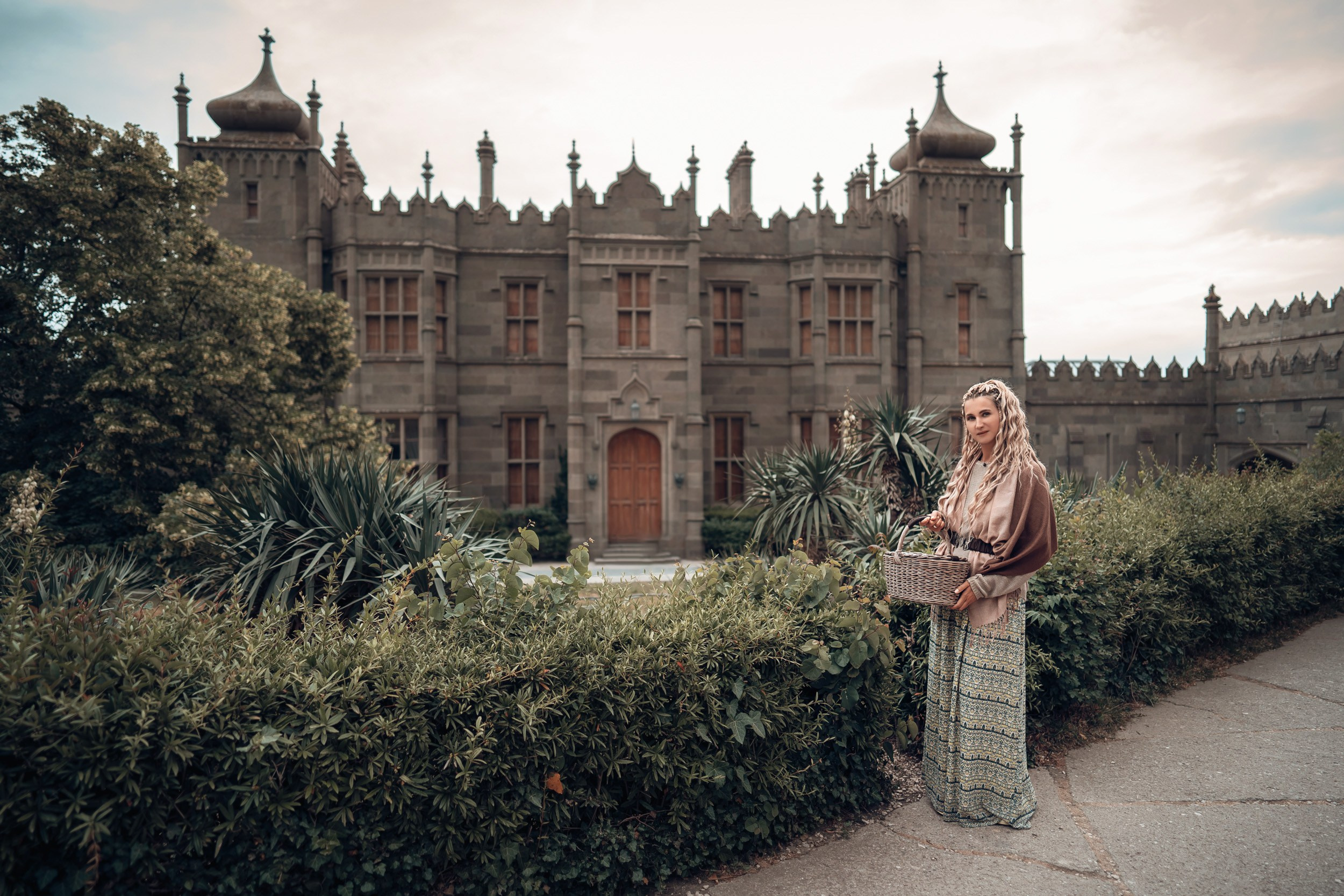 Фотоистория в Воронцовском дворце Алупка. Церковный фотограф Севастополь