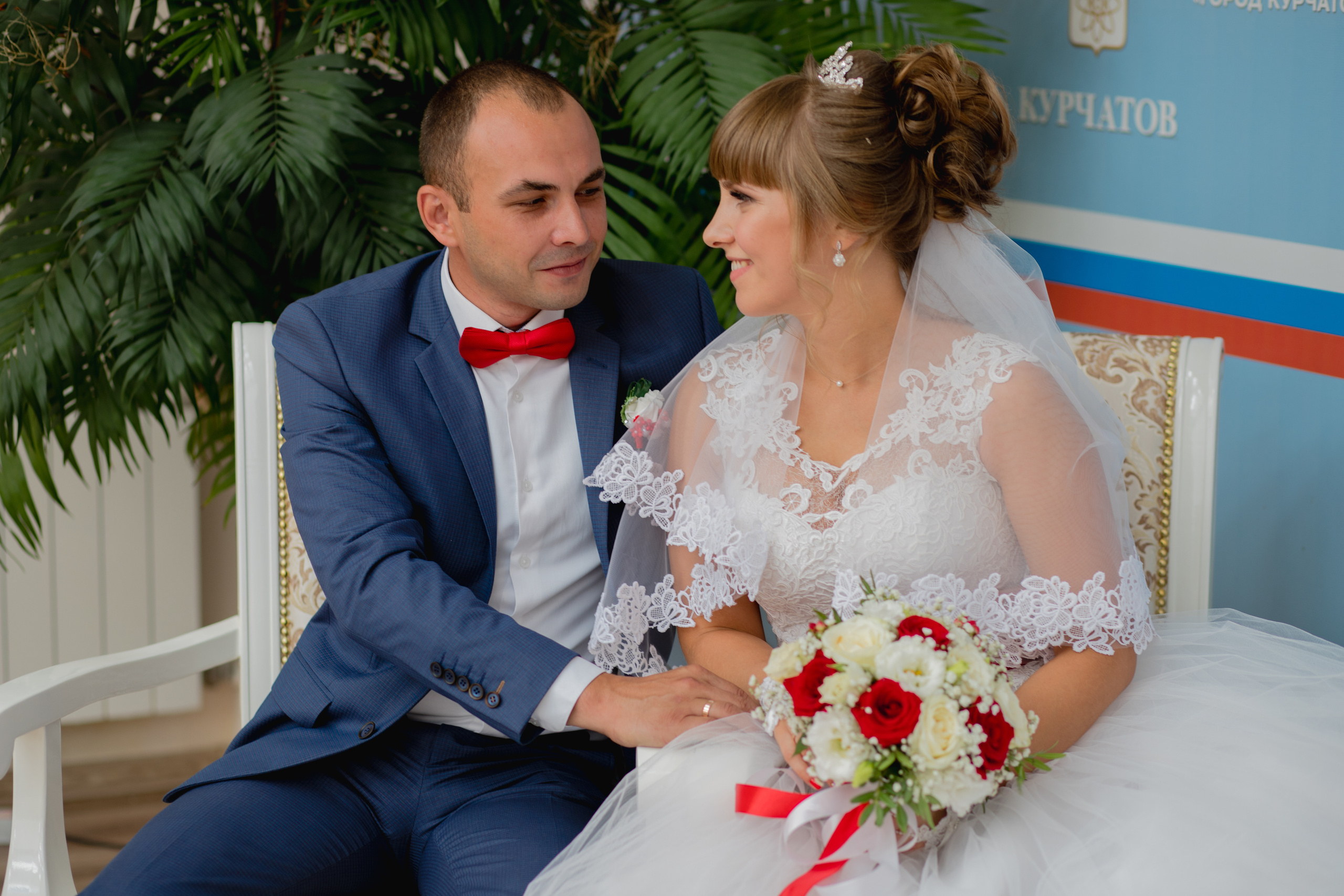 Свадьба Олега и Анастасии. Морские свадебные снимки в Курчатове. Семейный и свадебный фотограф в Курске Юлия Годунова