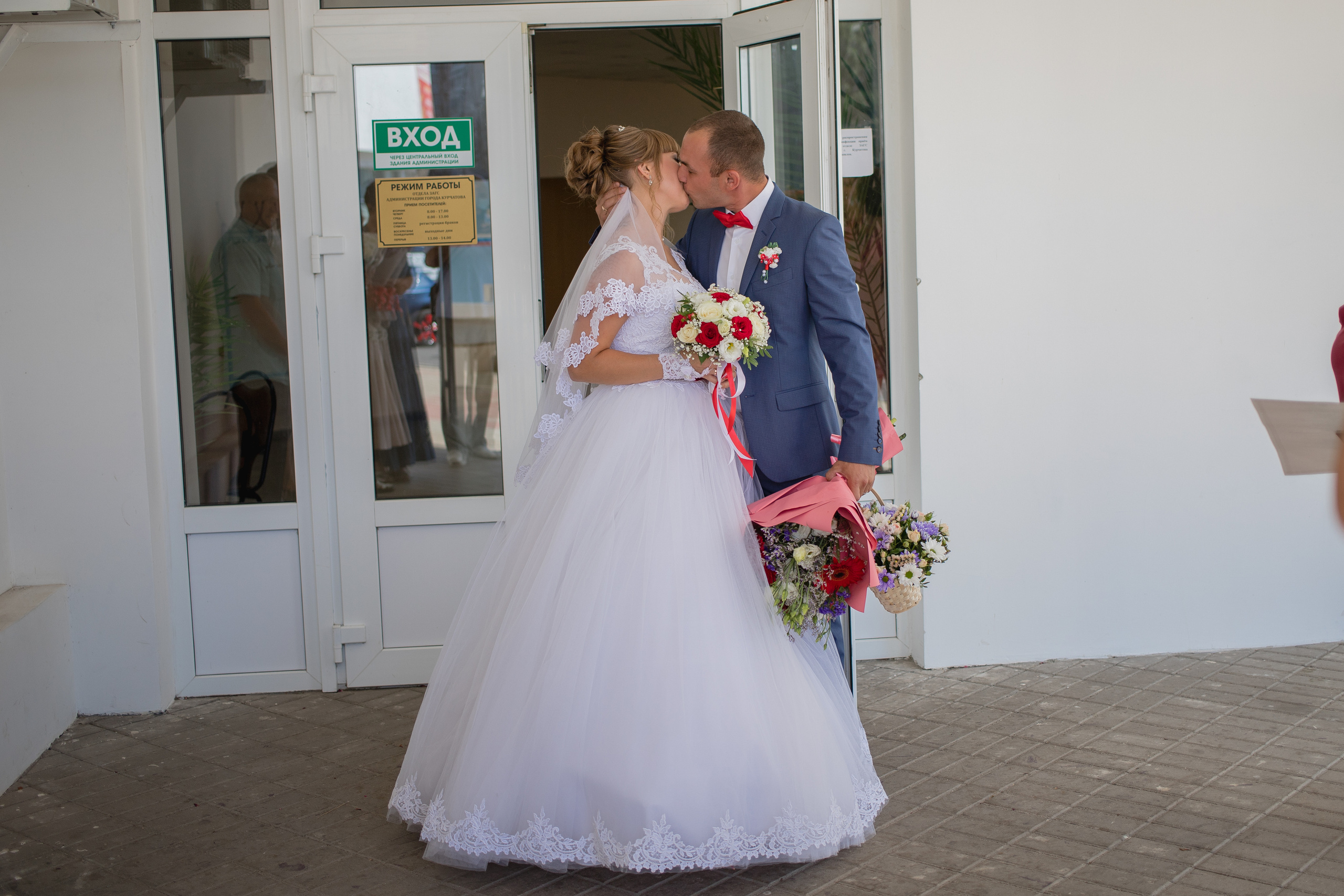 Свадьба Олега и Анастасии. Морские свадебные снимки в Курчатове. Семейный и свадебный фотограф в Курске Юлия Годунова