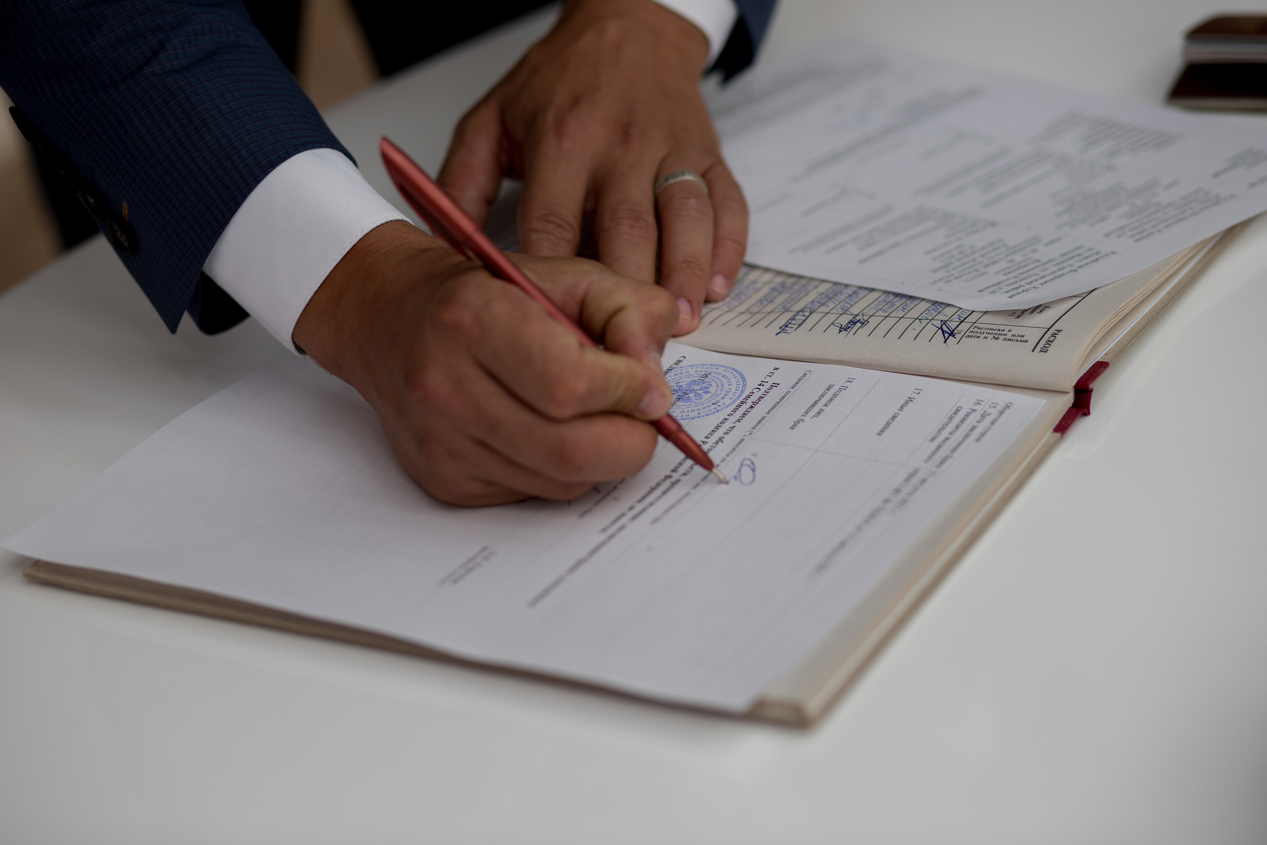 Свадьба Олега и Анастасии. Морские свадебные снимки в Курчатове. Семейный и свадебный фотограф в Курске Юлия Годунова