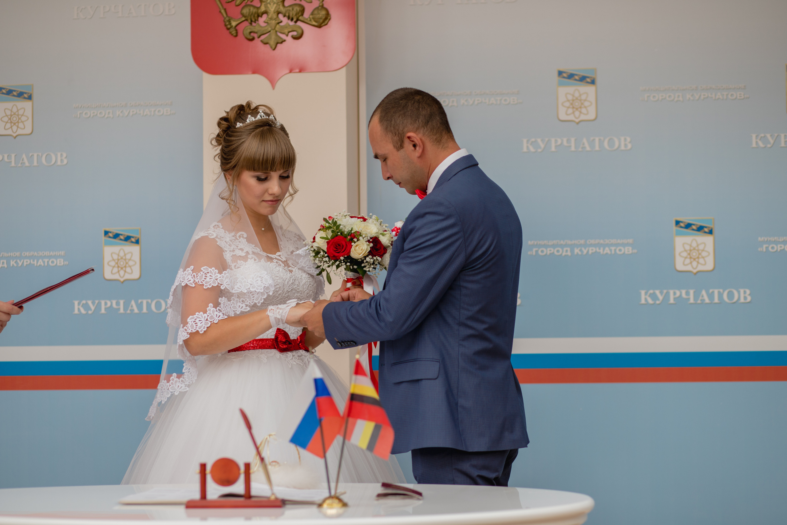 Свадьба Олега и Анастасии. Морские свадебные снимки в Курчатове. Семейный и свадебный фотограф в Курске Юлия Годунова