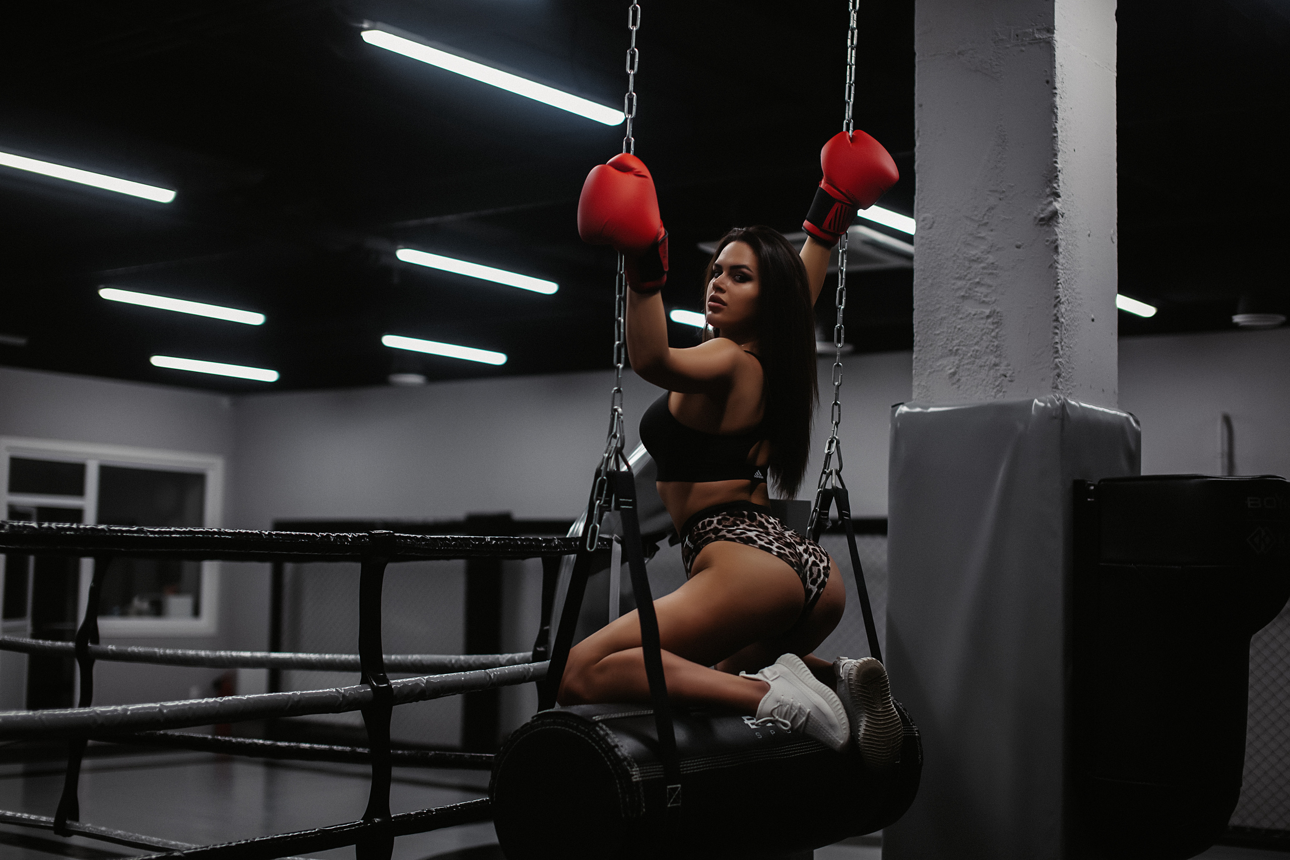 Алиса в боксёрском клубе. Свадебный и семейный фотограф/видеограф в Краснодаре Наталья Осинская