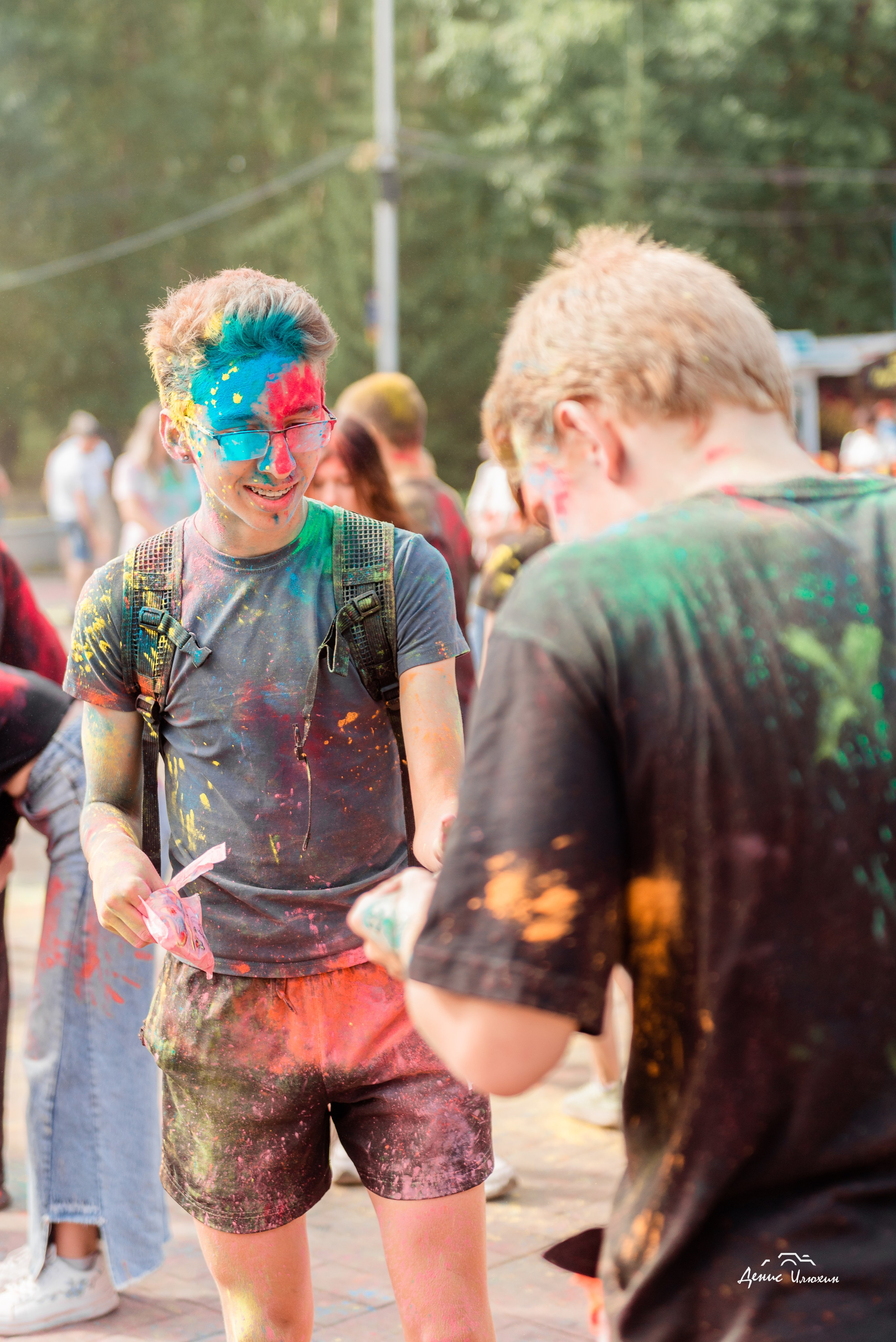 Краски Холи в Комсомольском Парке 2023. Детский фотограф, семейный фотограф и репортажи в Кемерово