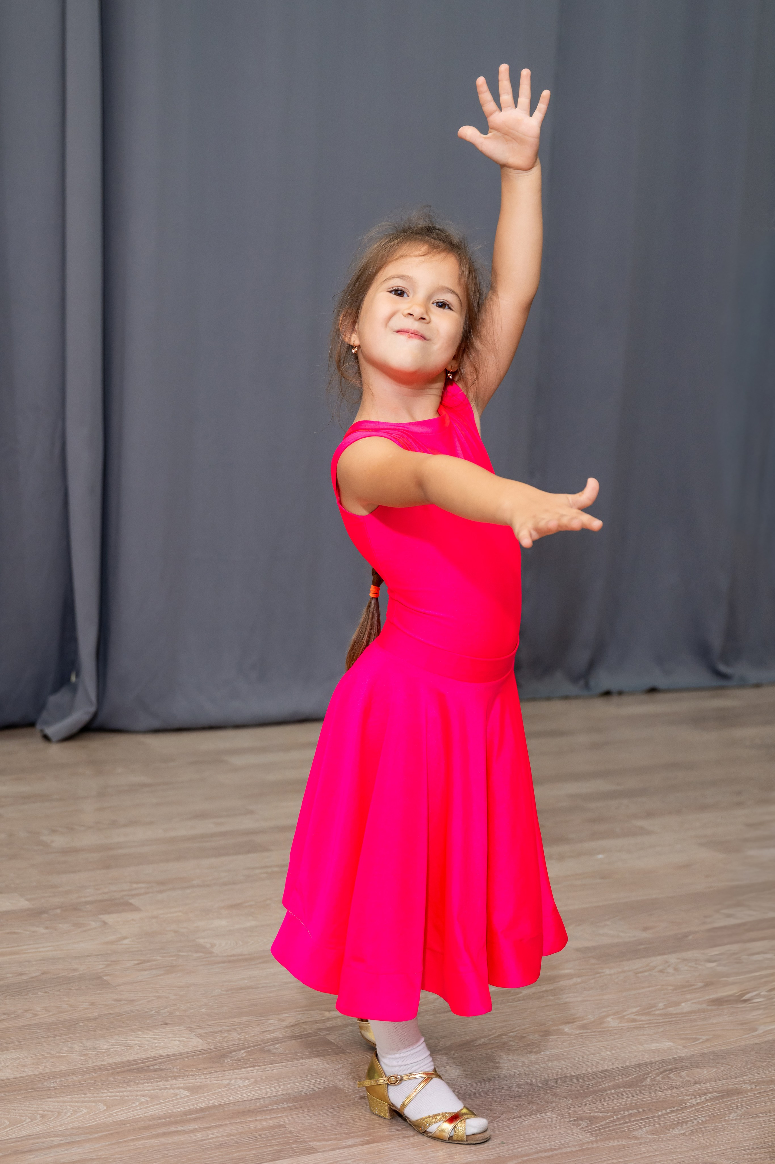 Группа 3-6 лет первый и второй год обучения. КонТакт — спортивные бальные танцы в Москве