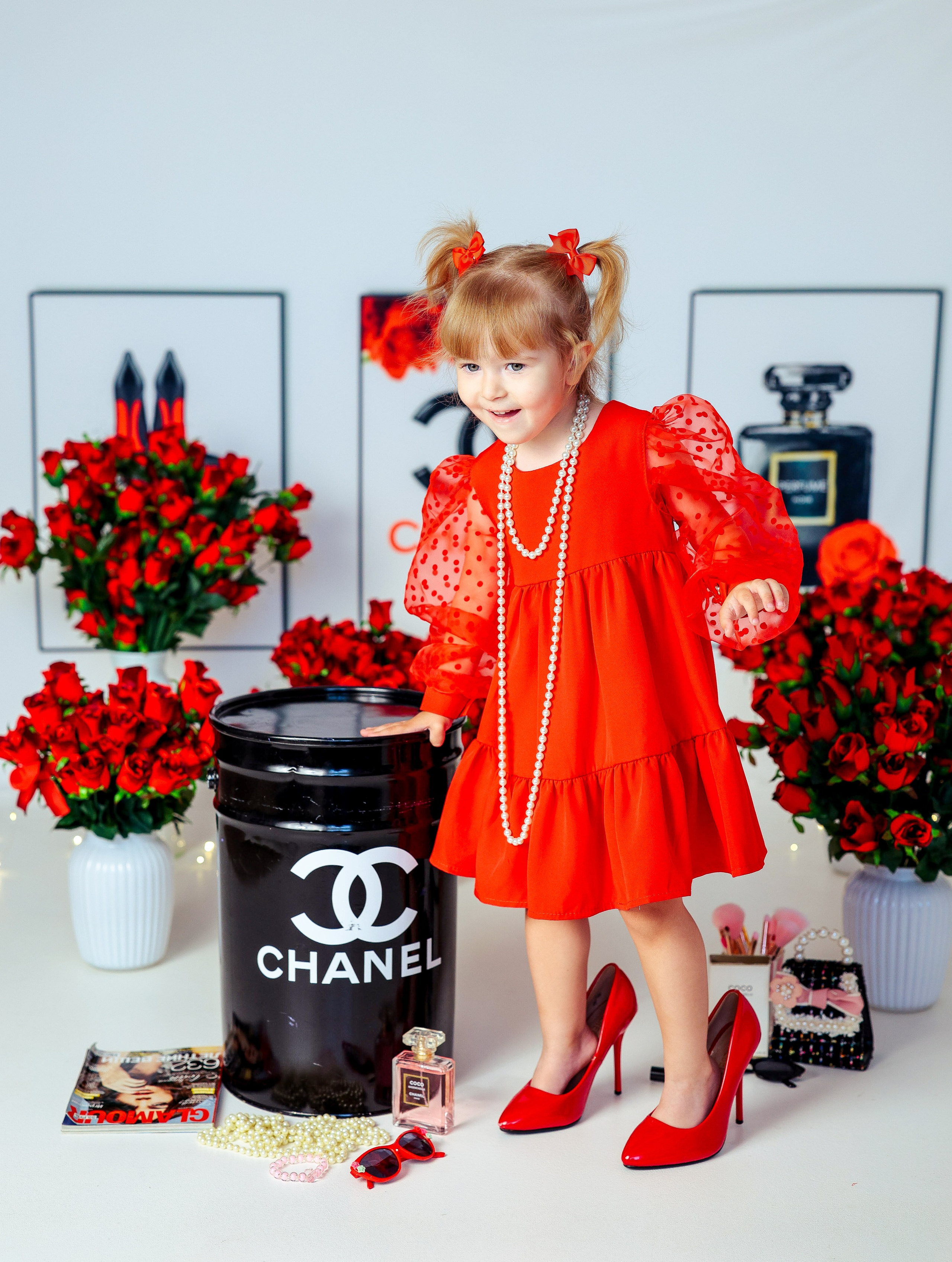 Малышки Антураж