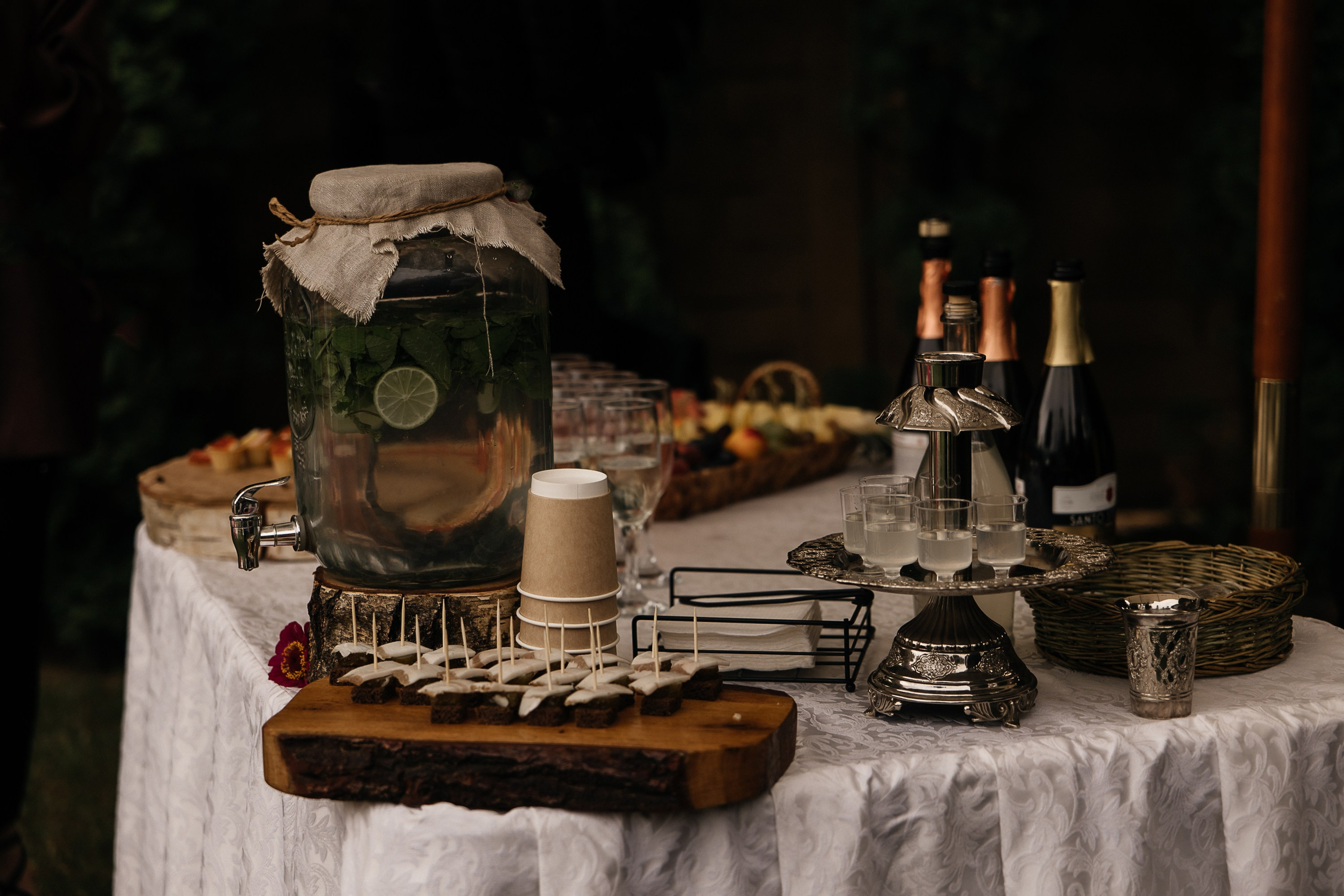 Свадебная церемония под открытым небом. Свадебный и семейный фотограф Виолетта Сидельникова. Краснодар, Россия, Беларусь, Европа